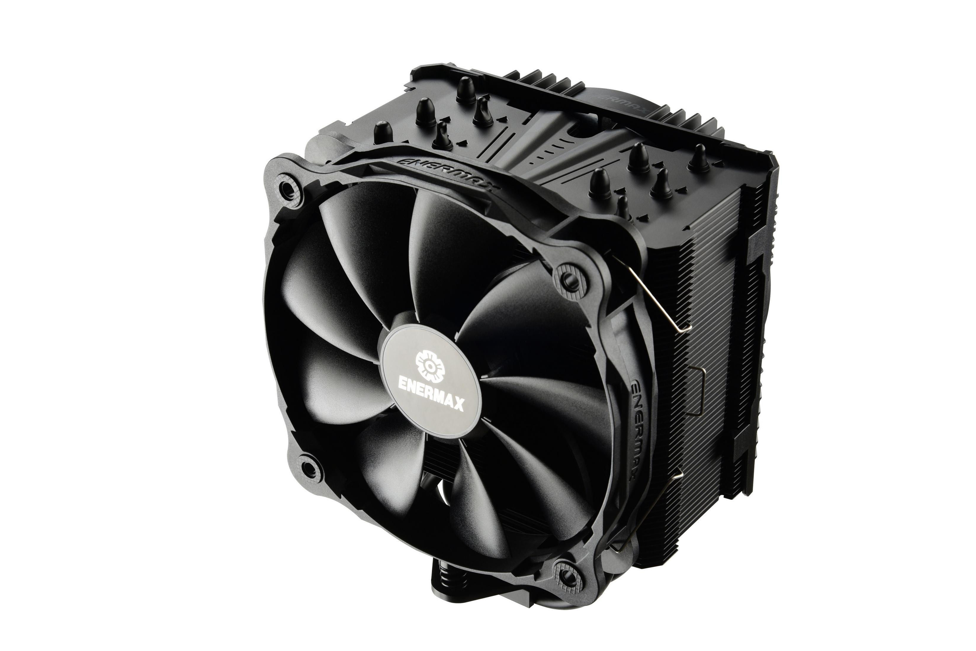 Schwarzer CPU-Kühler mit Lüfter, umgeben von Kühlrippen, auf weißem Hintergrund.