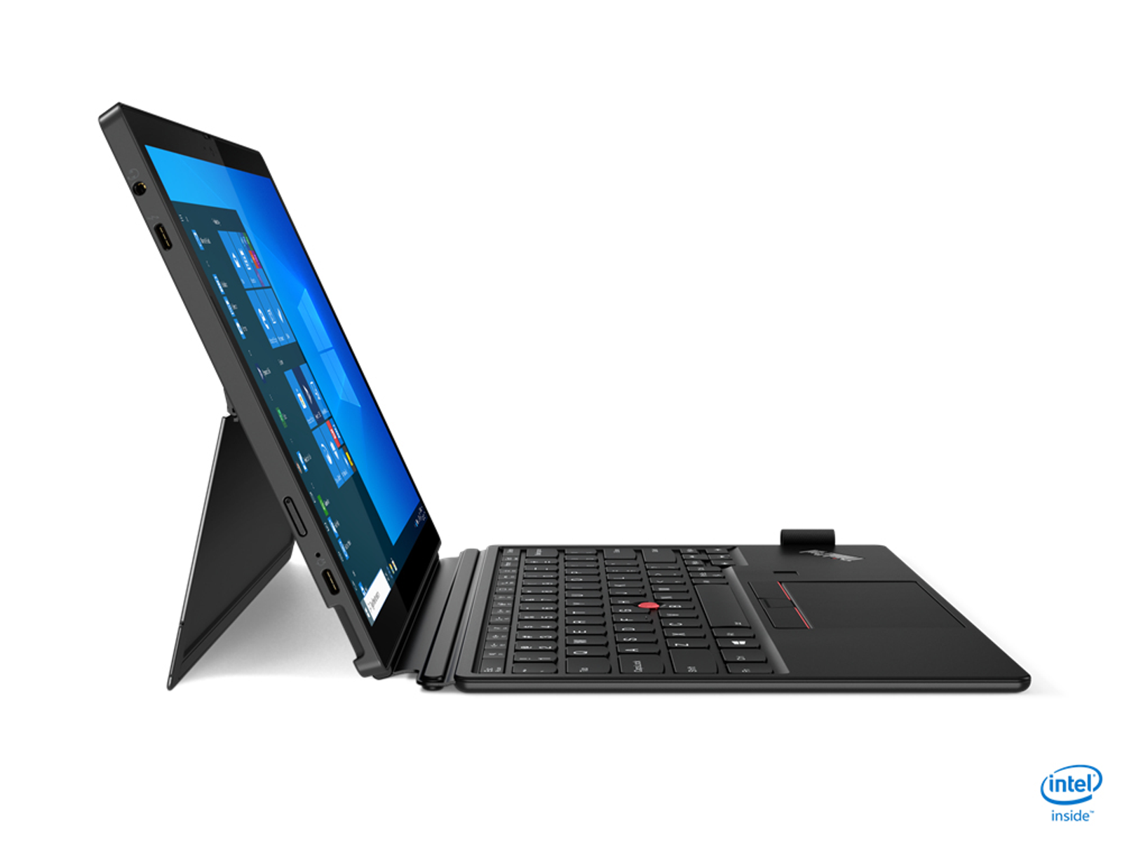 Ein schwarzer Laptop mit Tastatur und Bildschirm, vor weißem Hintergrund.