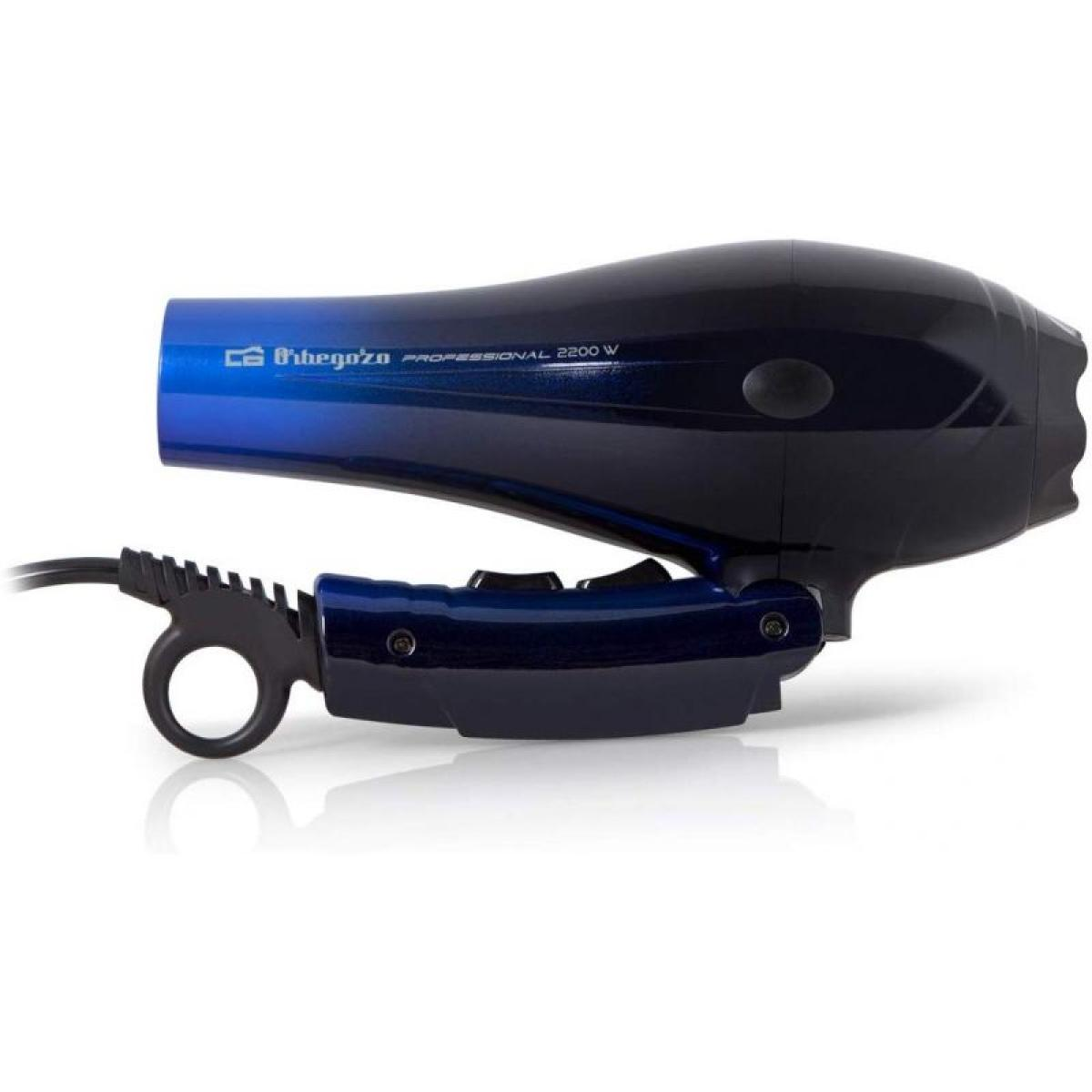 Niebieska i czarna suszarka do włosów Begoz. Jest profesjonalna 2200W. Kabel jest przymocowany do uchwytu.