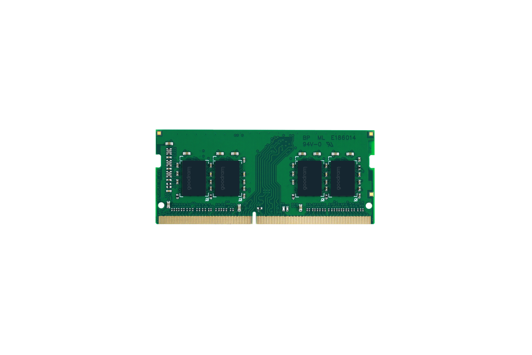 Un módulo RAM verde con conectores dorados, con cuatro chips negros con la etiqueta 'goodram' sobre fondo blanco.