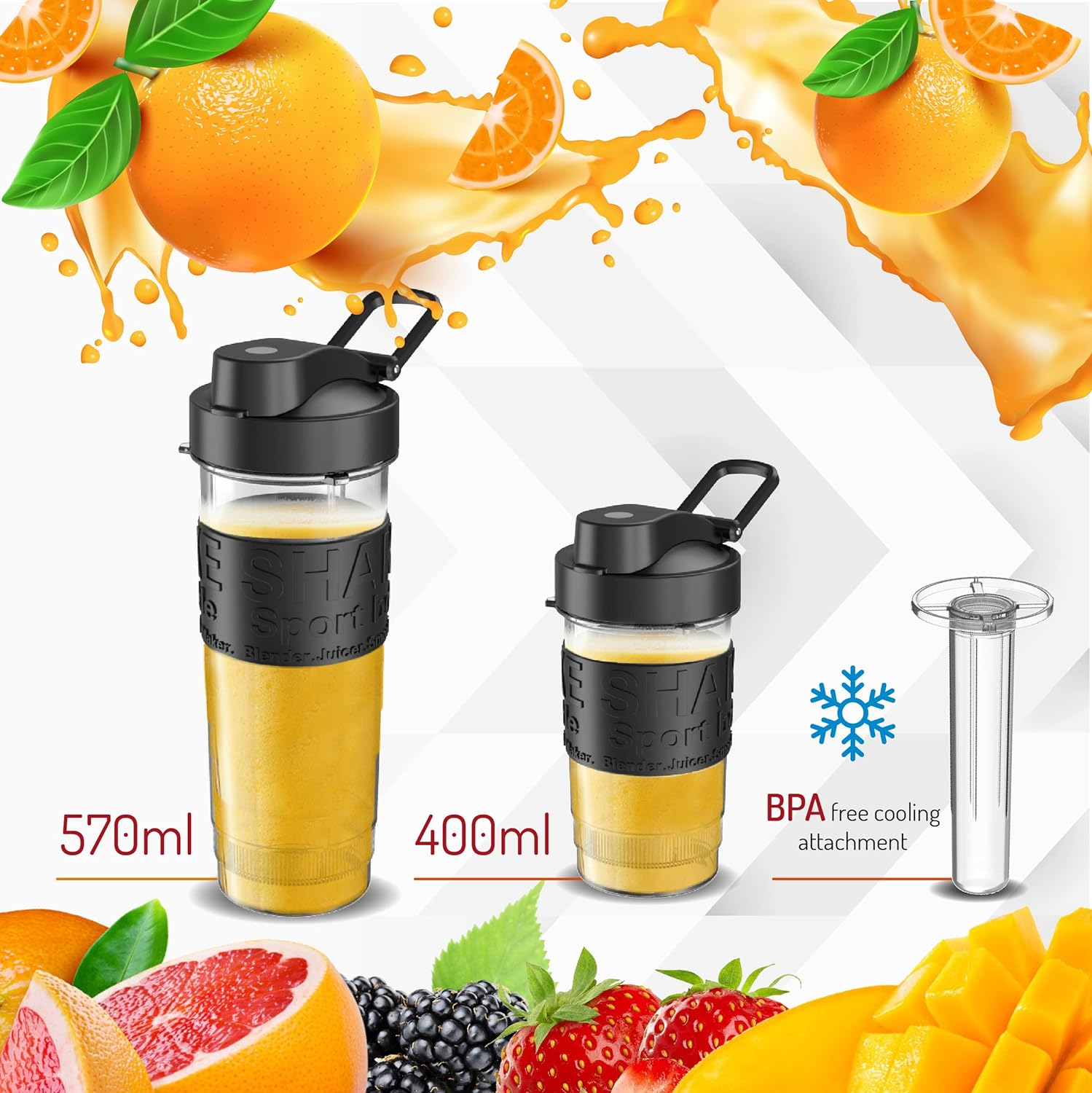 Zwei Mixer mit Orangensaft und Früchten. Einer 570ml, der andere 400ml. Orangen und Früchte im Hintergrund.