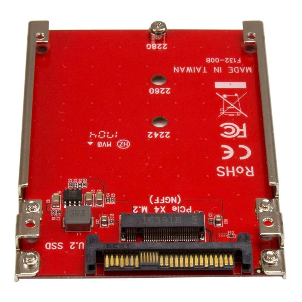Ein roter M.2-zu-U.2-SSD-Adapter mit sichtbaren Komponenten und Anschlüssen.