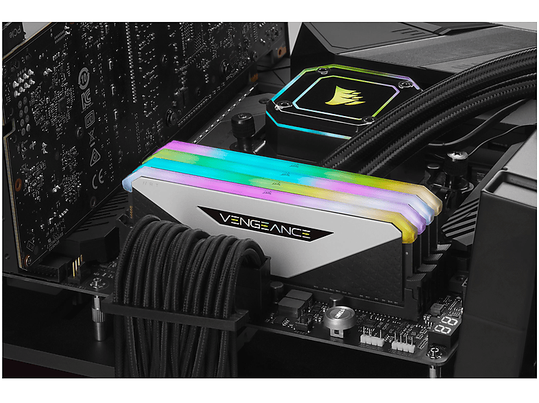 18-22-22-42 CORSAIR 1.35V, 32 4x8GB, GB Speicher-Kit Black DDR4 AMD