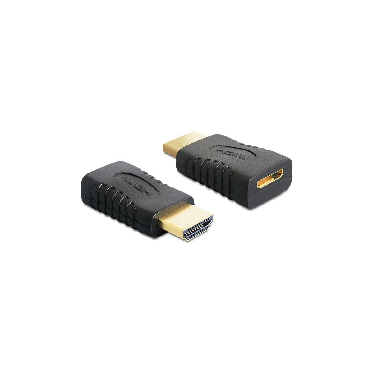 Due connettori HDMI neri con estremità dorate. Uno è collegato.