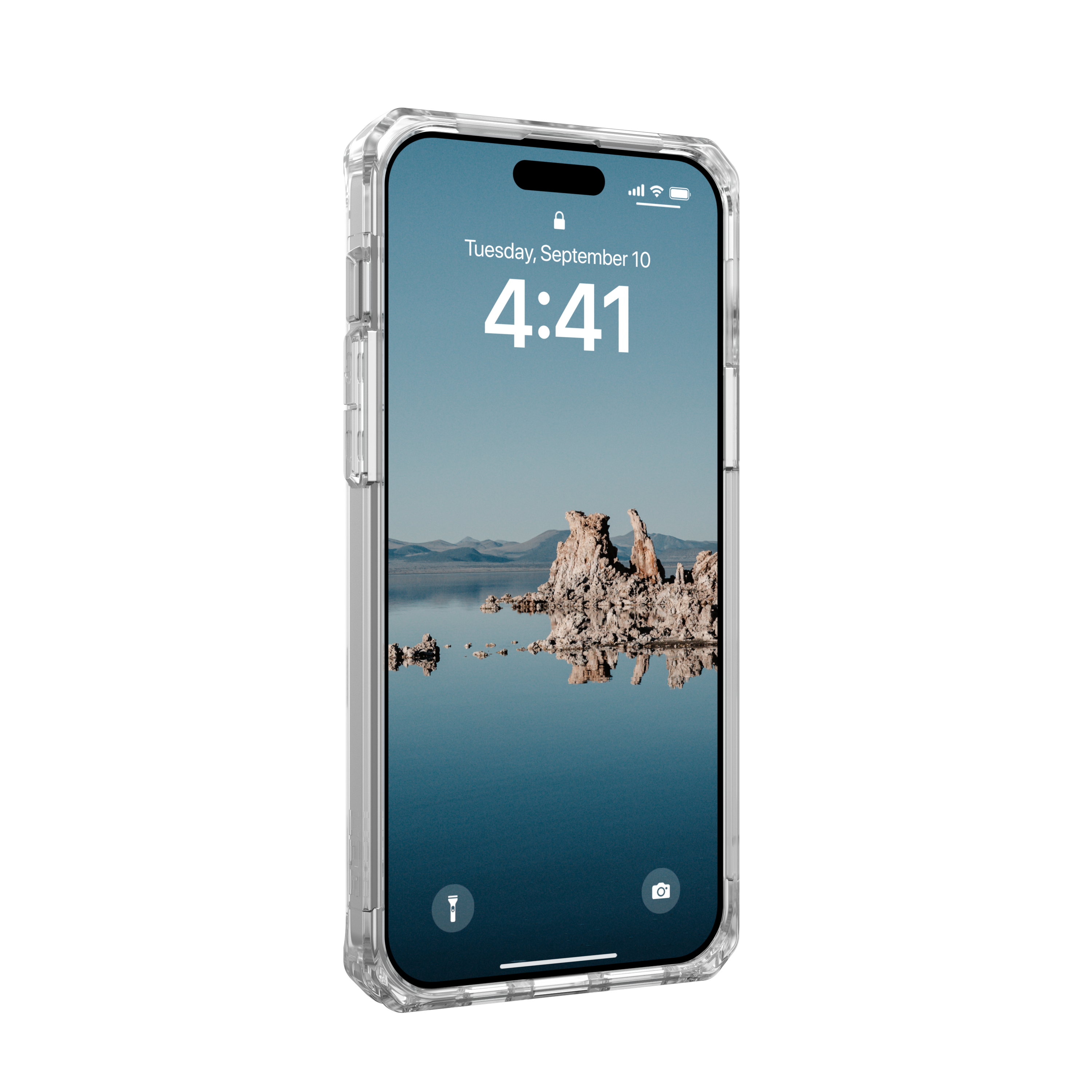 Ein iPhone in einer durchsichtigen Hülle. Der Bildschirm zeigt die Uhrzeit 4:41 und ein Landschaftsfoto.