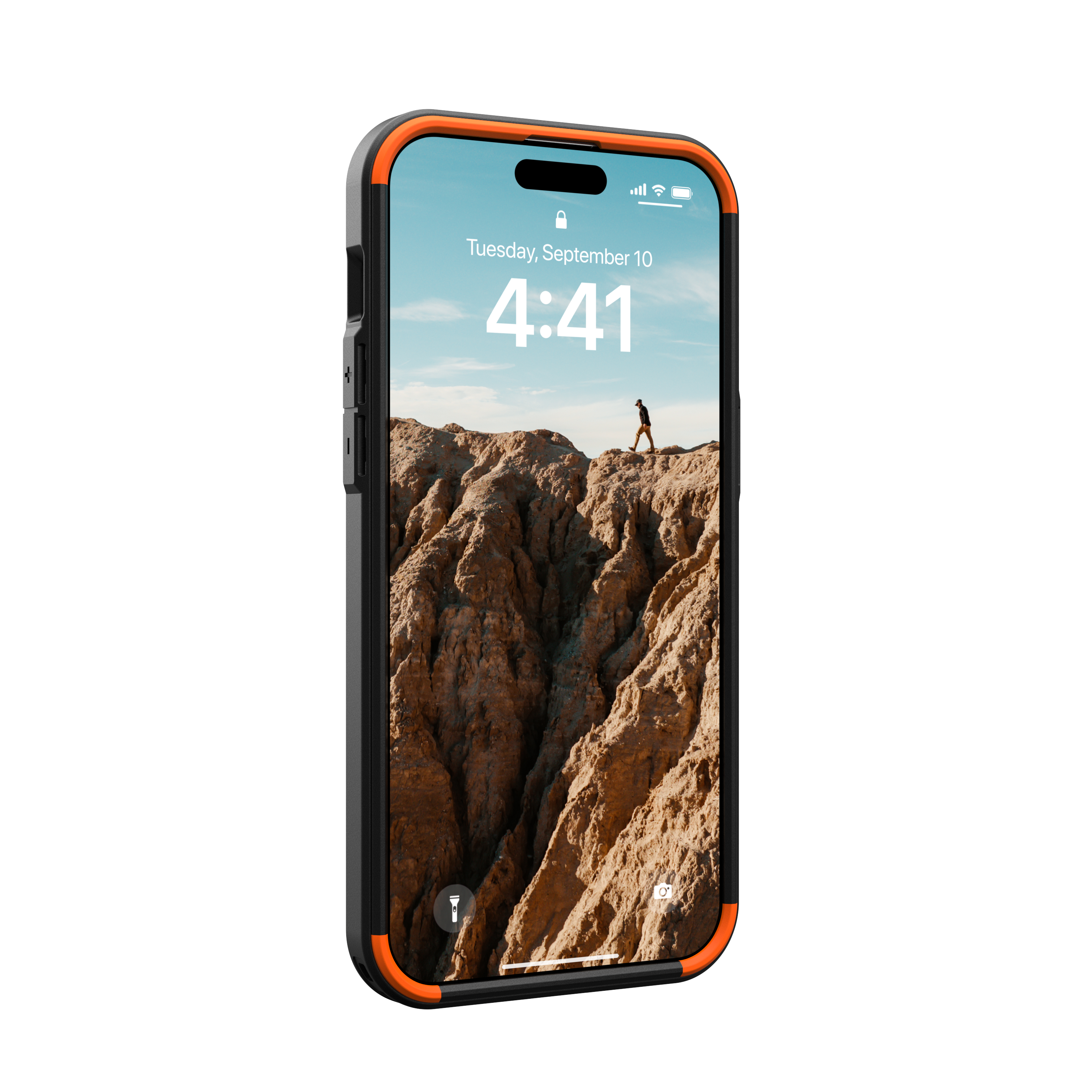 Ein Telefon in einer schwarz-orangen Hülle. Der Bildschirm zeigt eine Berglandschaft.