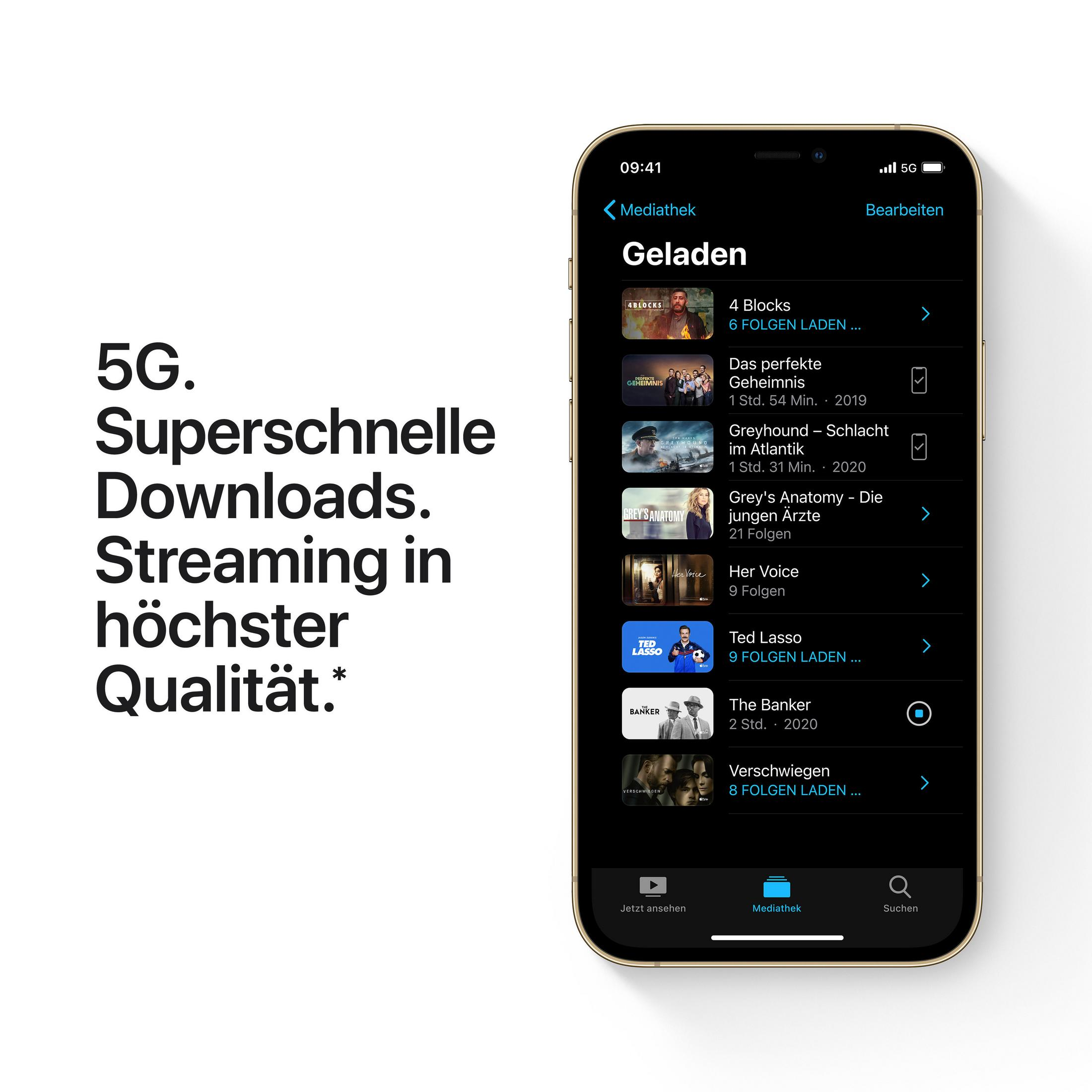 Ekran telefonu wyświetlający aplikację do streamingu z listami filmów.