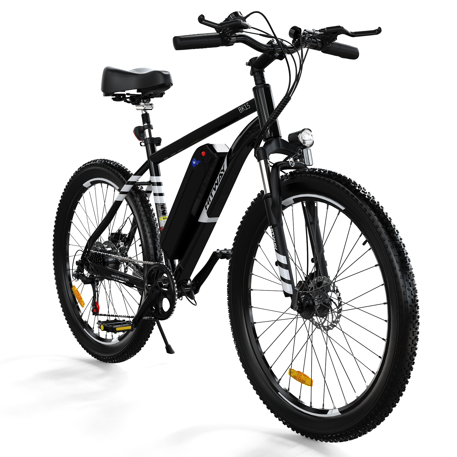 Ein schwarzes Elektrofahrrad mit dicken Reifen, einer Batterie und einem Frontscheinwerfer vor weißem Hintergrund.