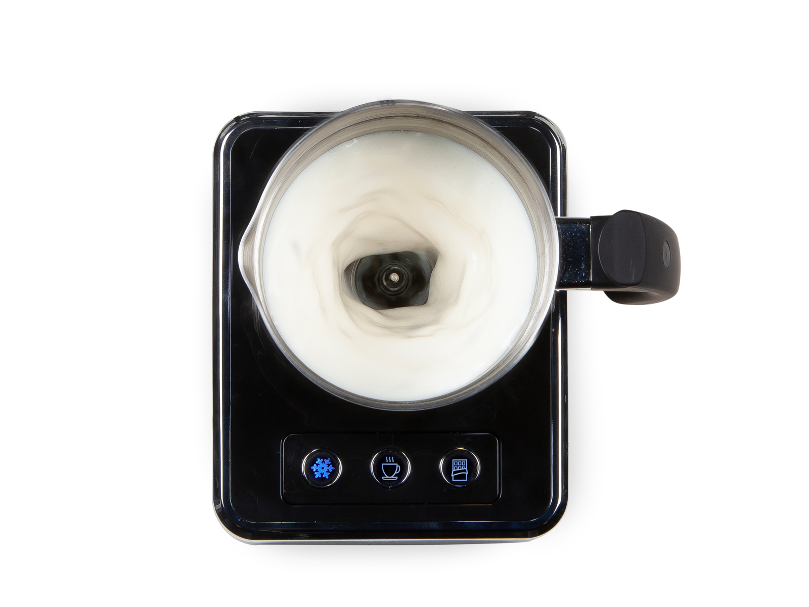 Czarny spieniacz do mleka z mlekiem w środku, widok z góry. Na dole znajdują się trzy przyciski.