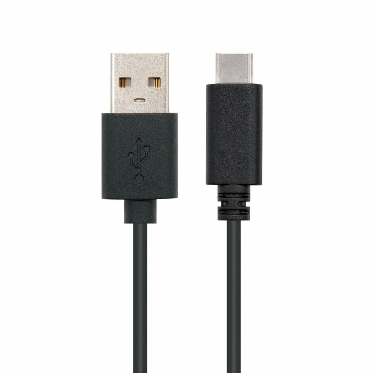 Schwarzes USB-auf-USB-C-Ladekabel. Weißer Hintergrund.