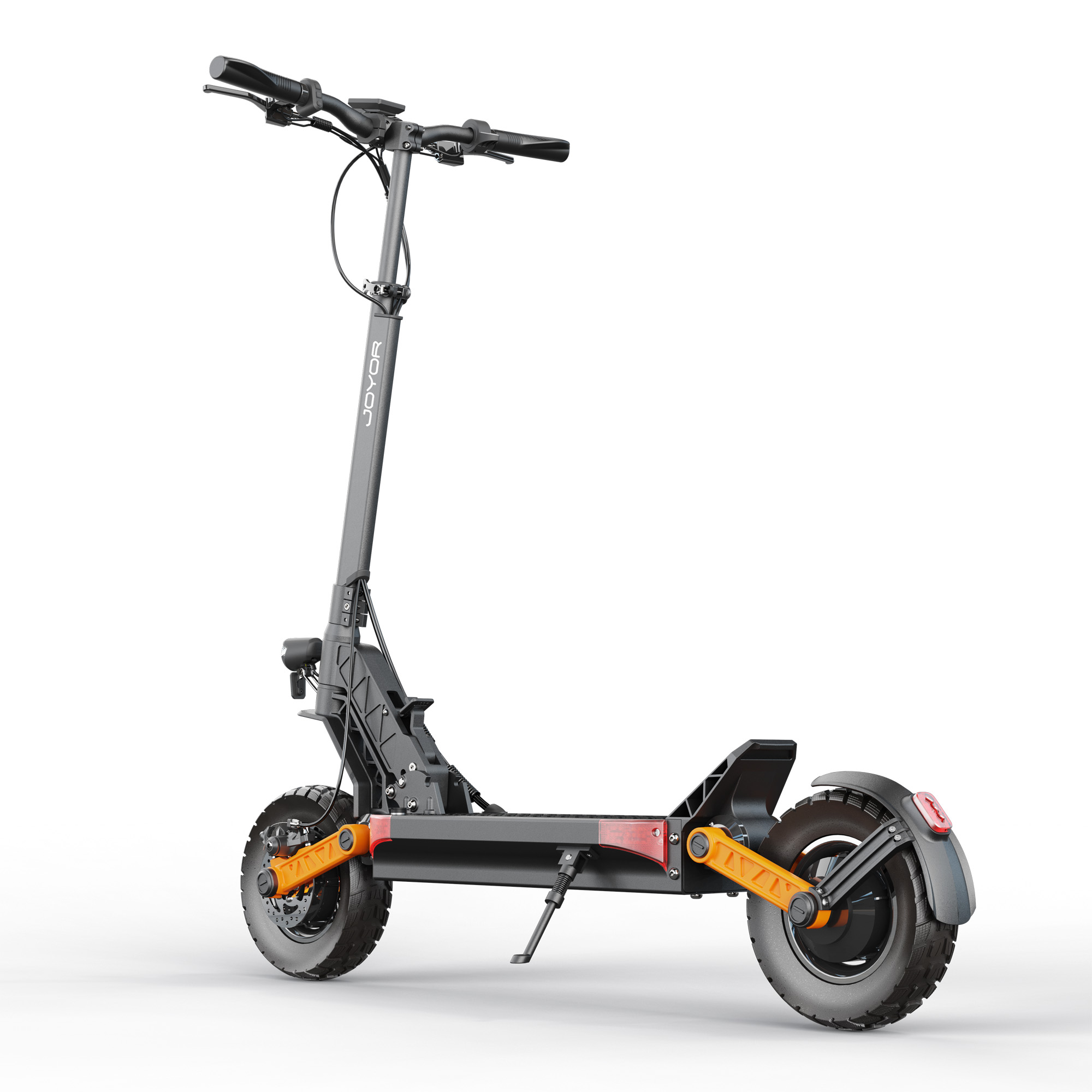 Ein Elektroroller, grau und orange, mit großen Reifen und einem Ständer.