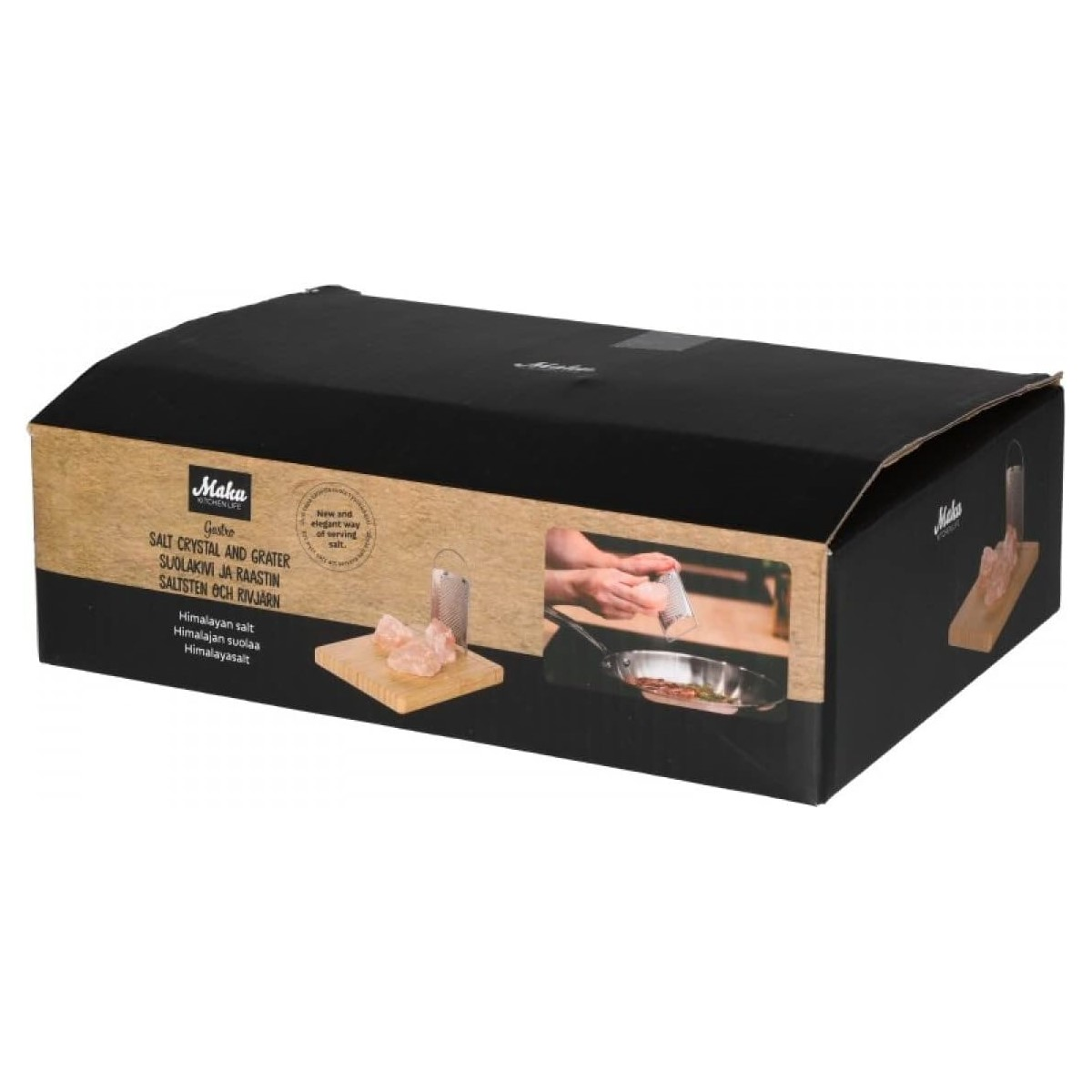 Karton mit Produktbildern von Salzkristall, Reibe und Zutaten. Enthält Text über das Produkt.