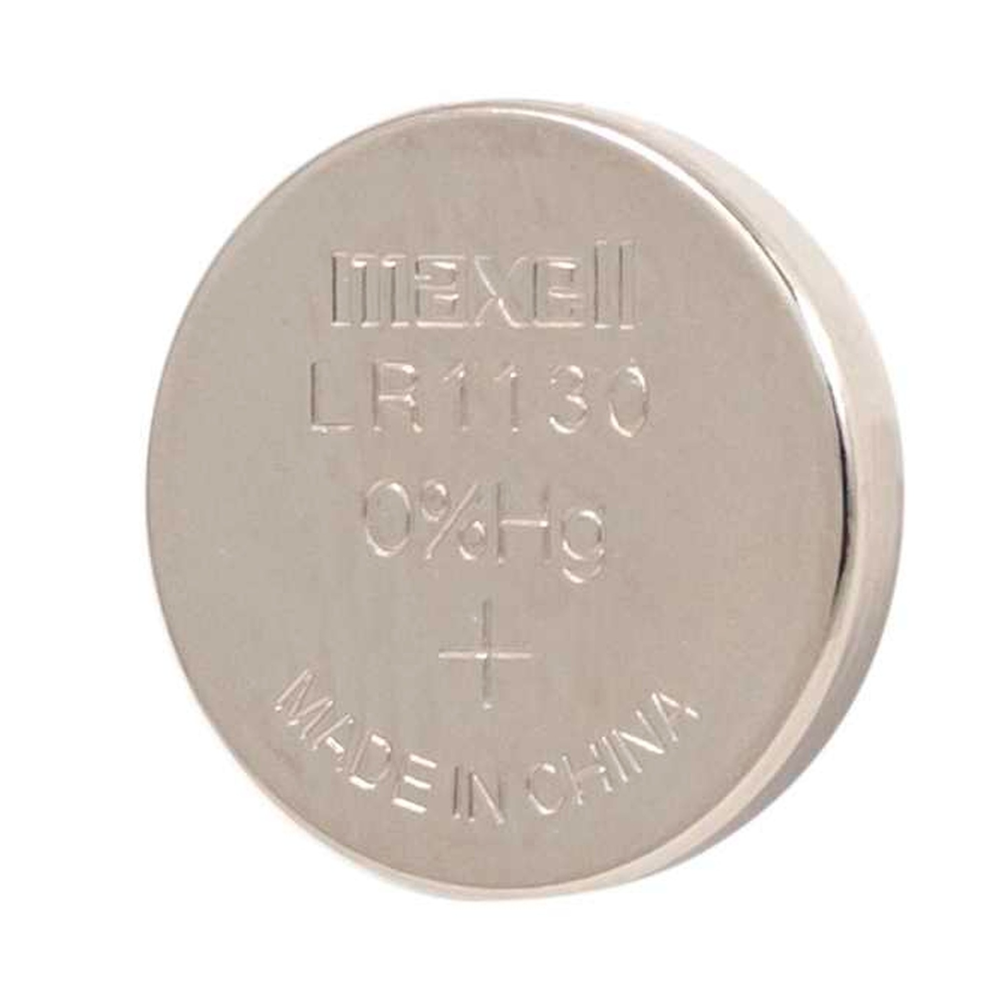 Batteria Maxell argentata circolare, con testo. Prodotta in Cina.