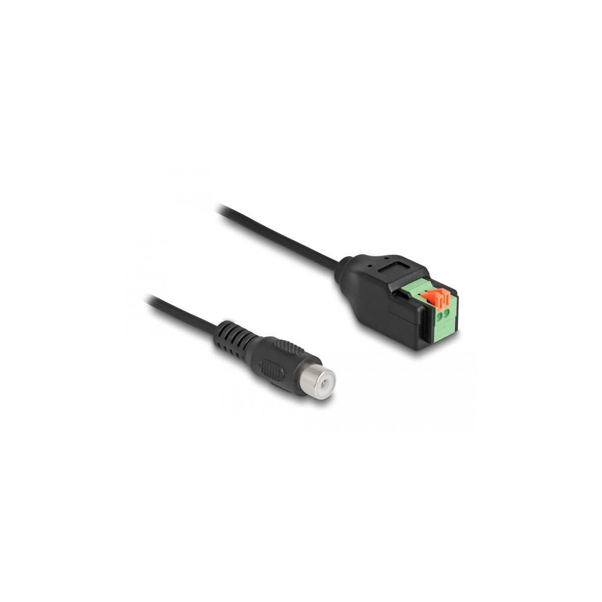 Cavo RCA nero e verde con connettori, isolato su sfondo bianco.