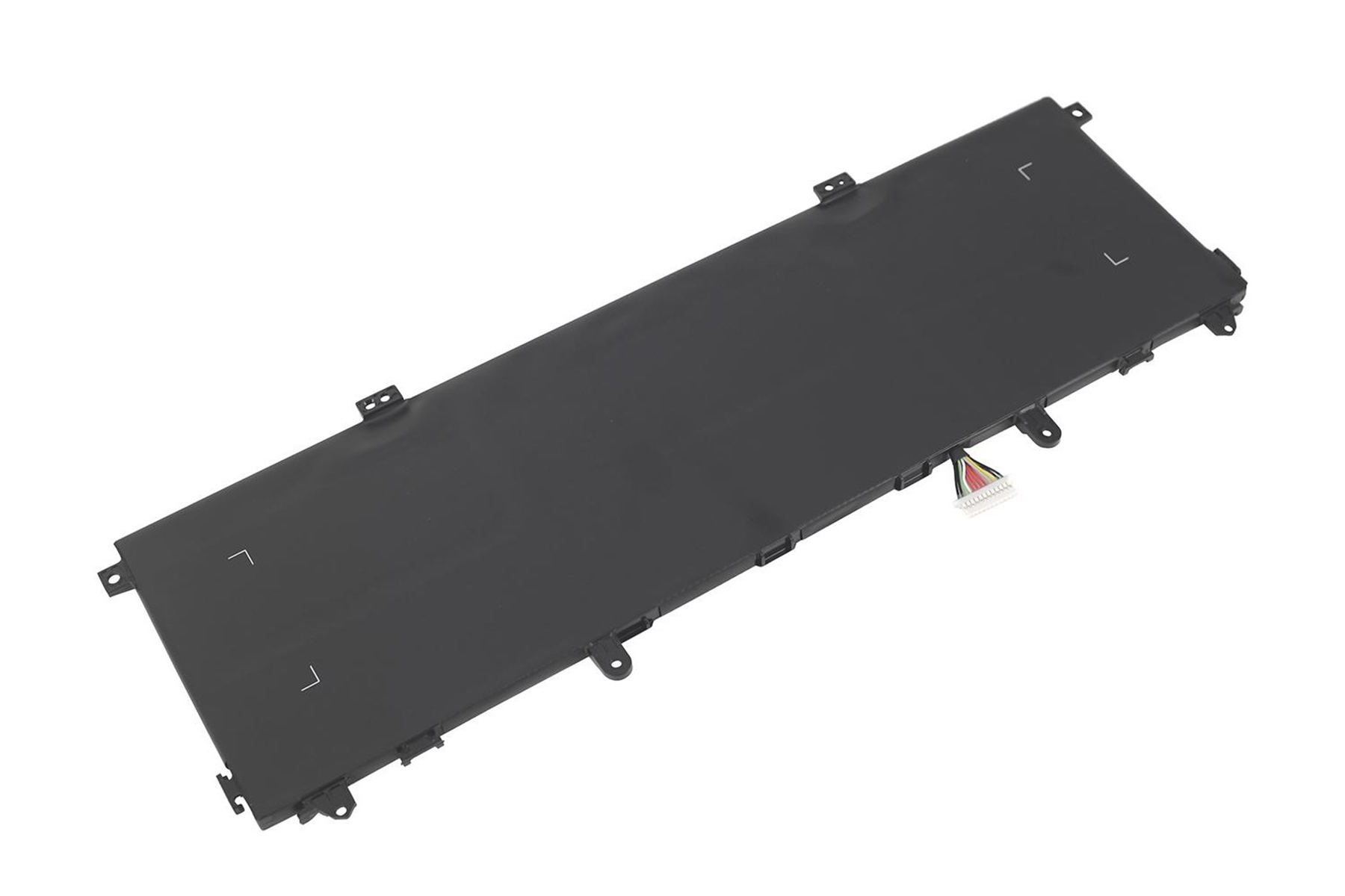 Batteria per laptop nera con connettore, sfondo bianco.