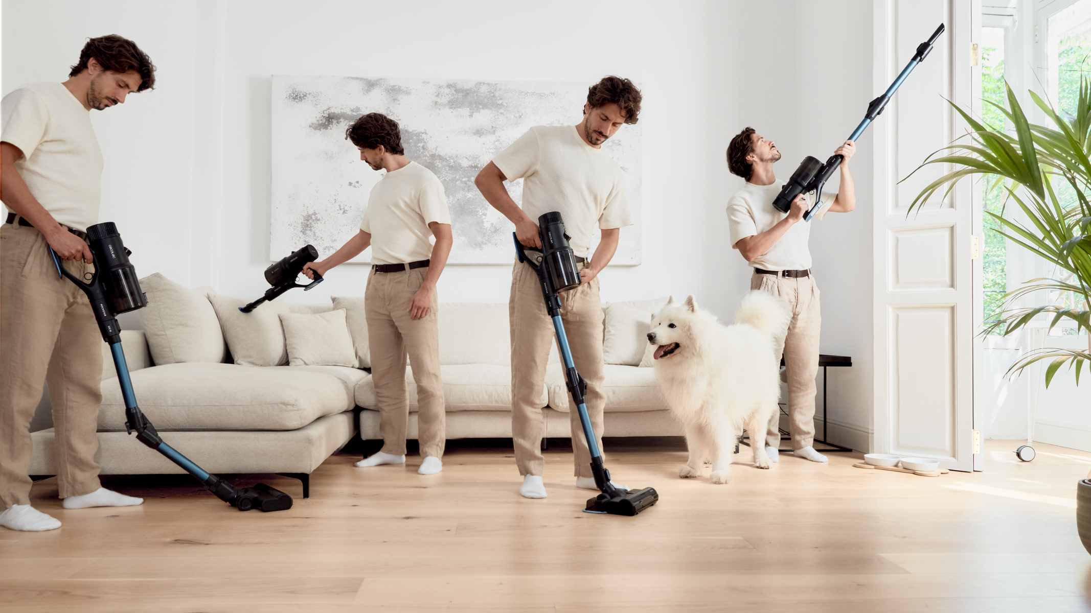 Uomo aspira in un soggiorno. Diverse angolazioni mostrano il processo, con un cane.