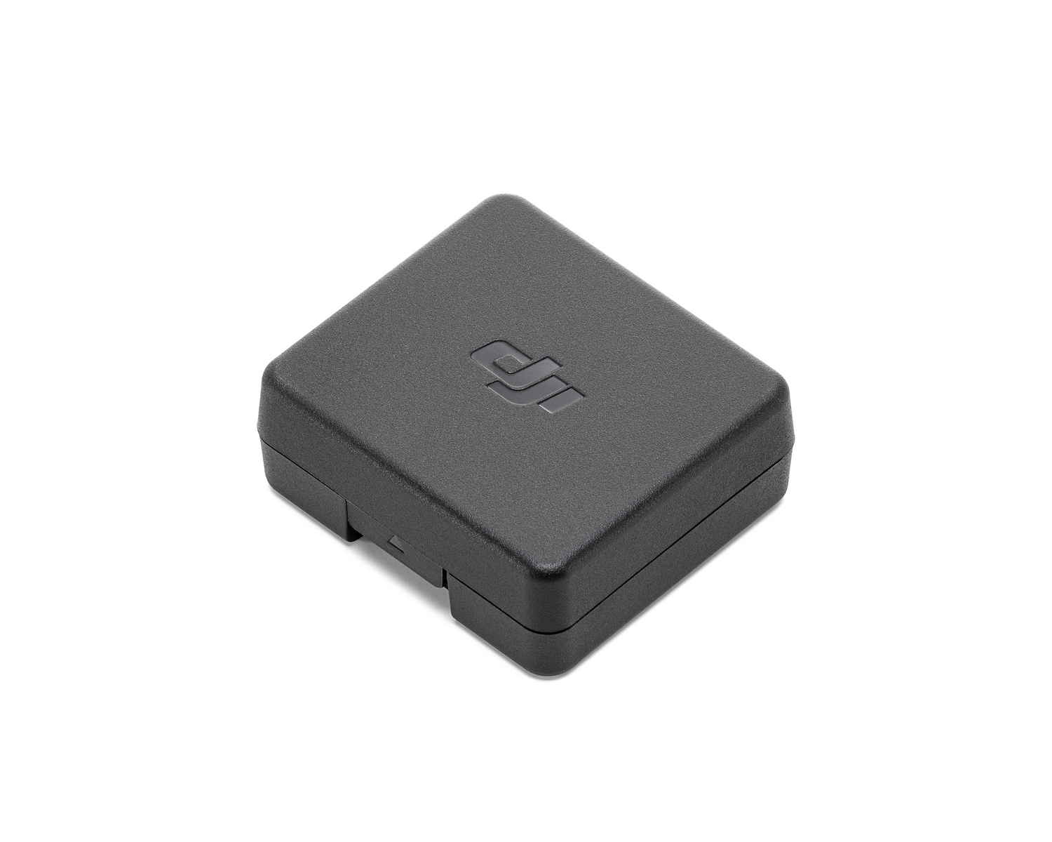 Caja negra cuadrada DJI con logo, sobre fondo blanco.