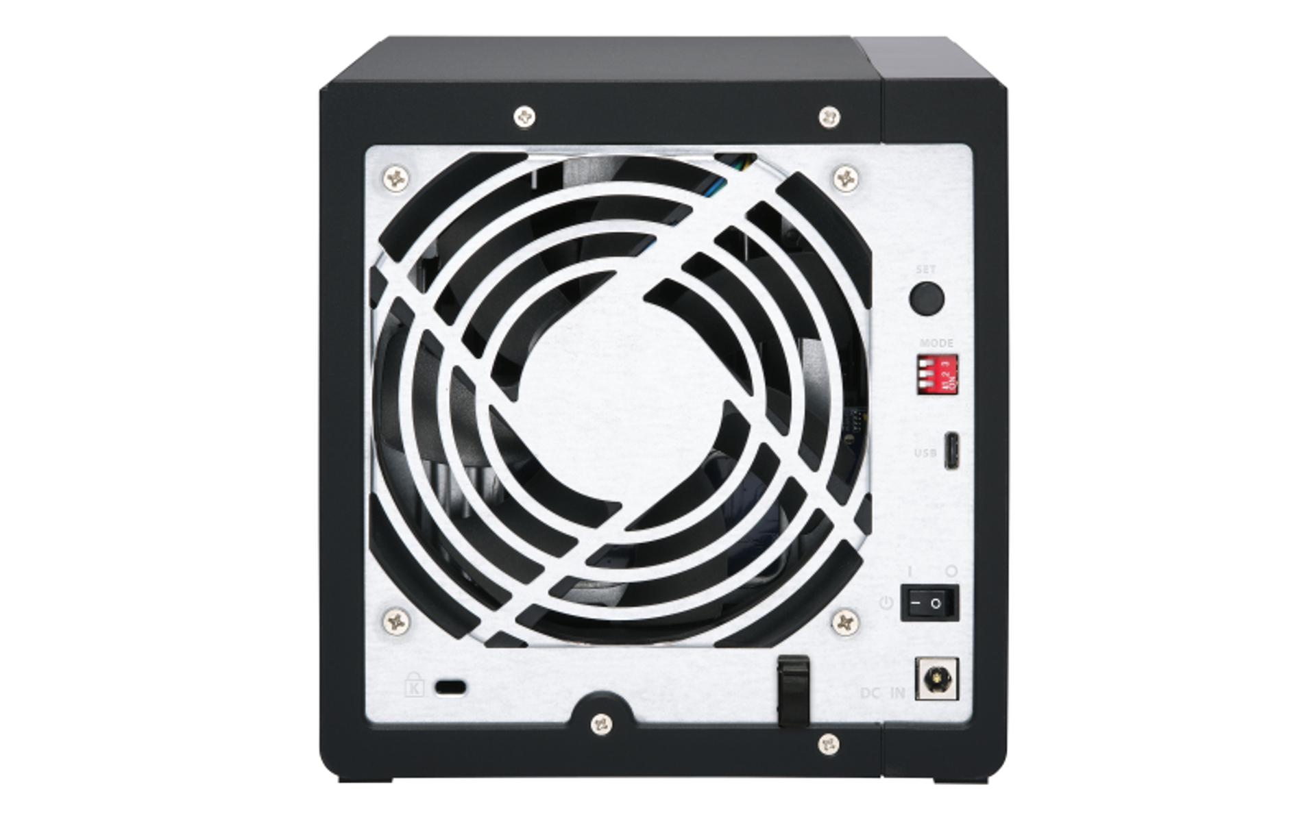 Server NAS nero con ventola sul retro, con porte e pulsanti visibili.
