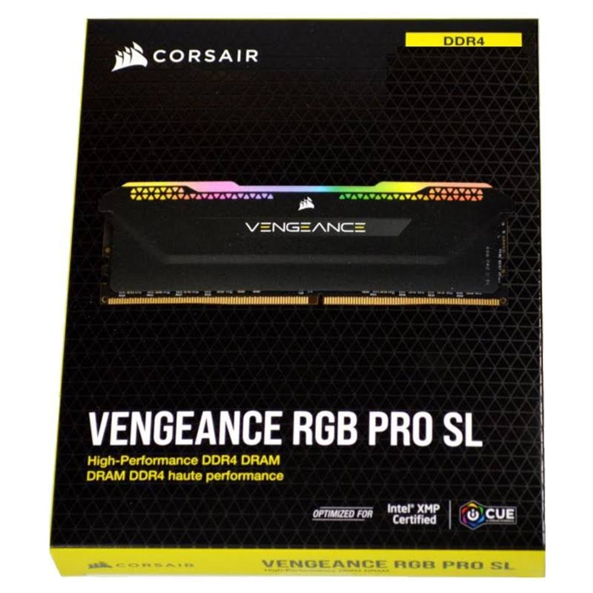 Czarny moduł RAM Corsair Vengeance RGB Pro SL DDR4 w pudełku. Czarne i żółte pudełko.