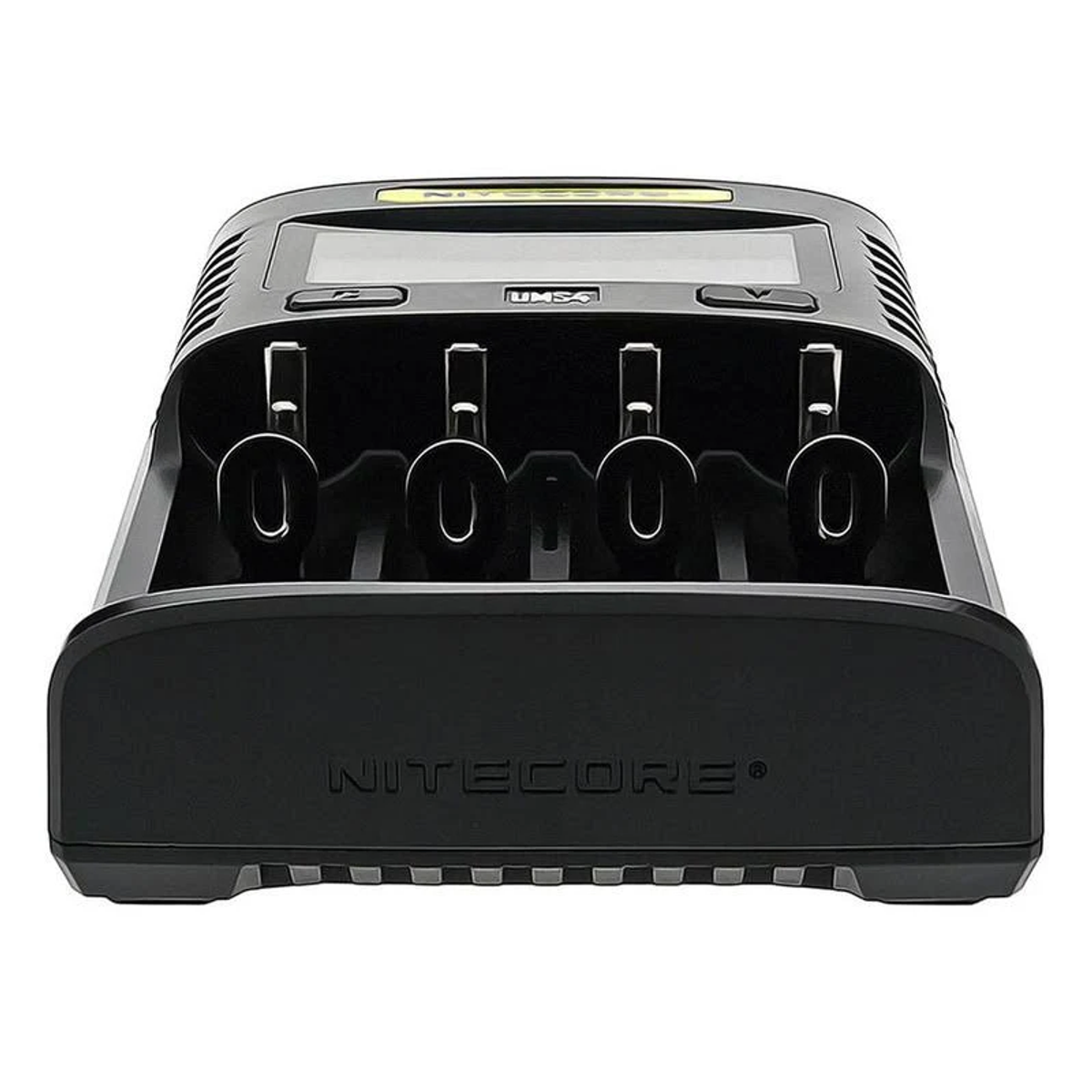 Ein schwarzes Batterieladegerät mit Schlitzen und einem Bildschirm.