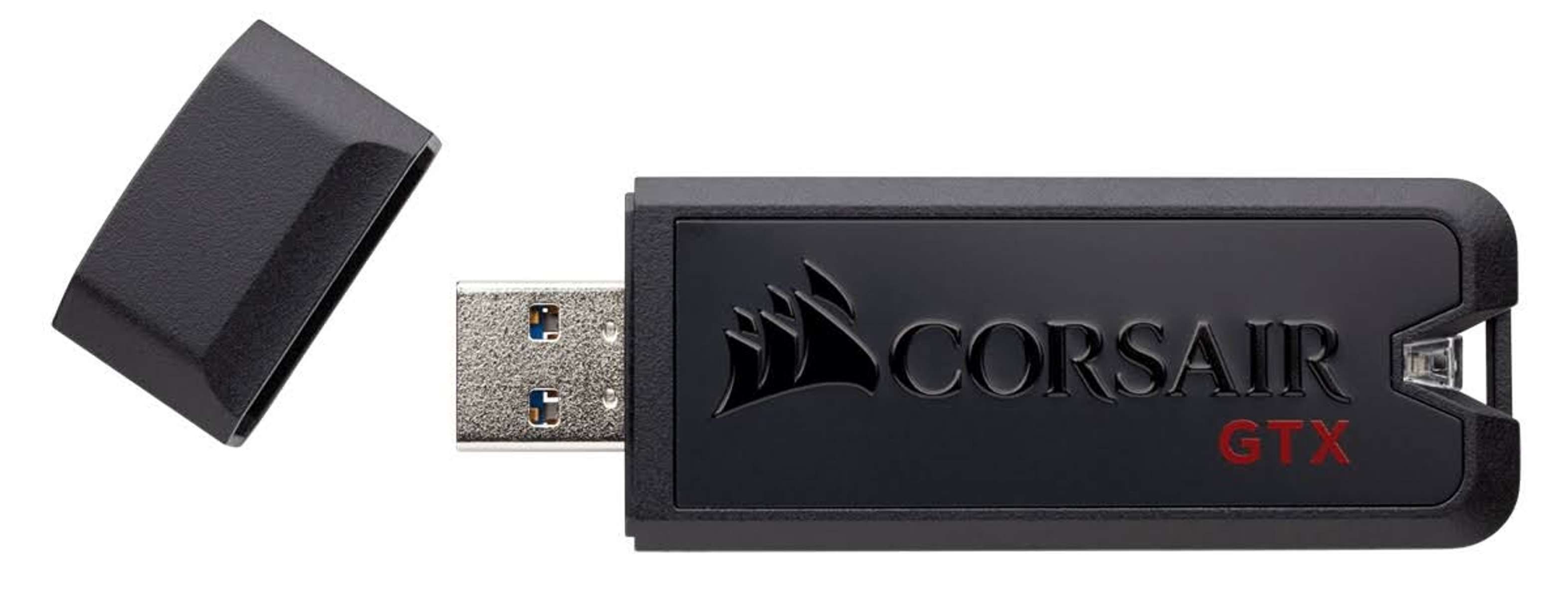 Czarny pendrive Corsair GTX USB z zdjętą nasadką, na białym tle.