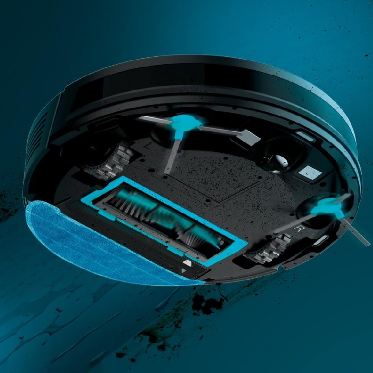 Spód robota odkurzacza, szczotki, niebieska nakładka czyszcząca i brud. Niebieskie podświetlenie.