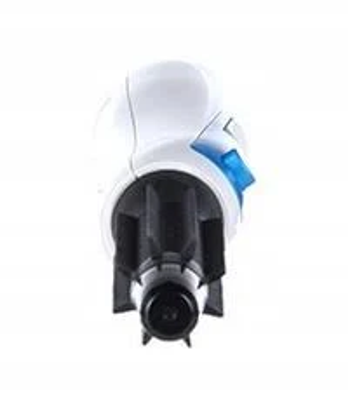 Zbliżenie białego i czarnego urządzenia z niebieskim przyciskiem, prawdopodobnie e-papierosa.