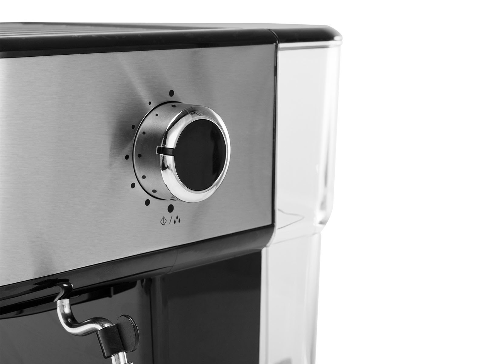 Nahaufnahme einer Espressomaschine aus Edelstahl.