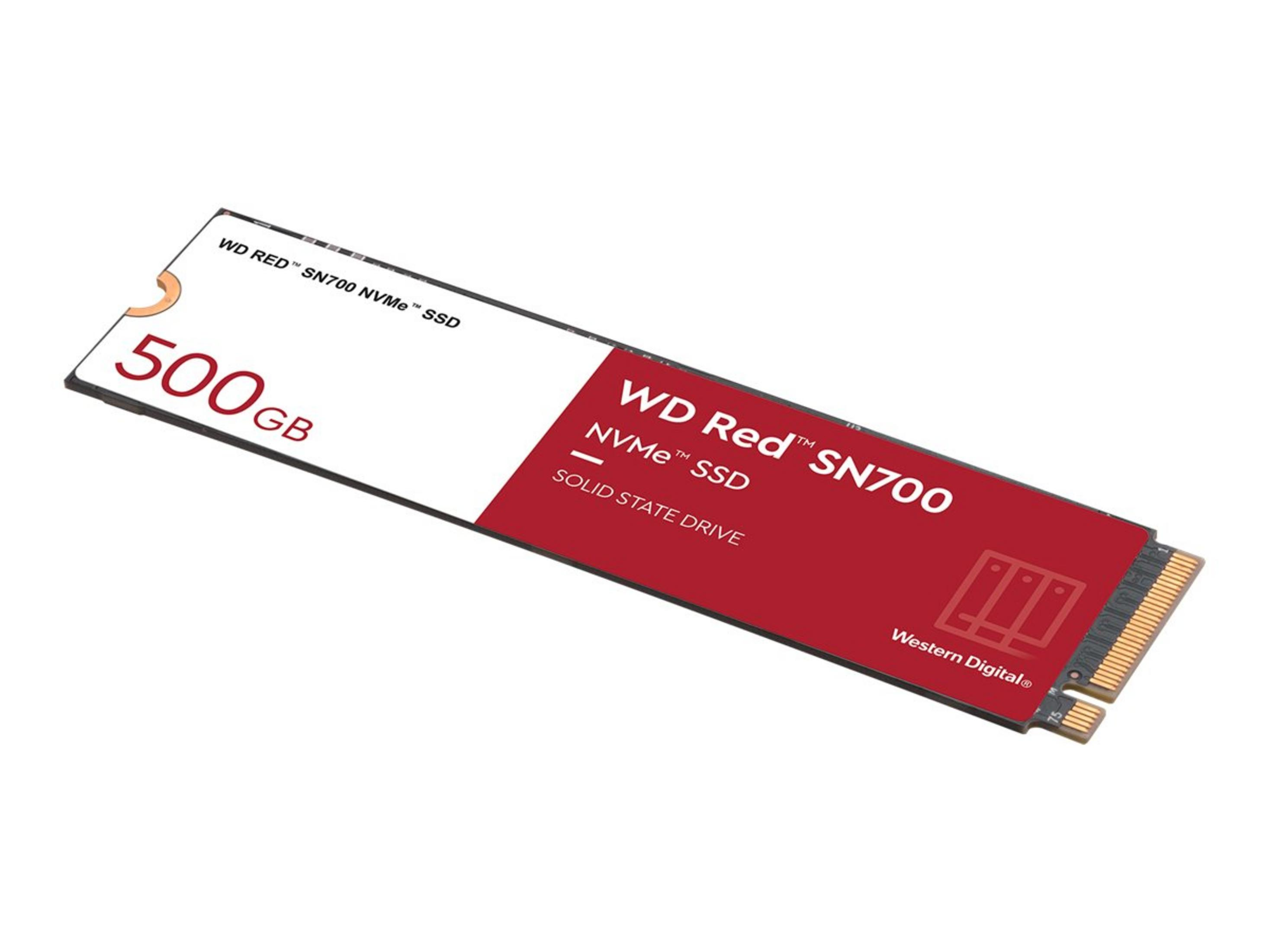 Eine rot-weiße SSD mit den Wörtern 'WD Red SN700' und '500GB'.