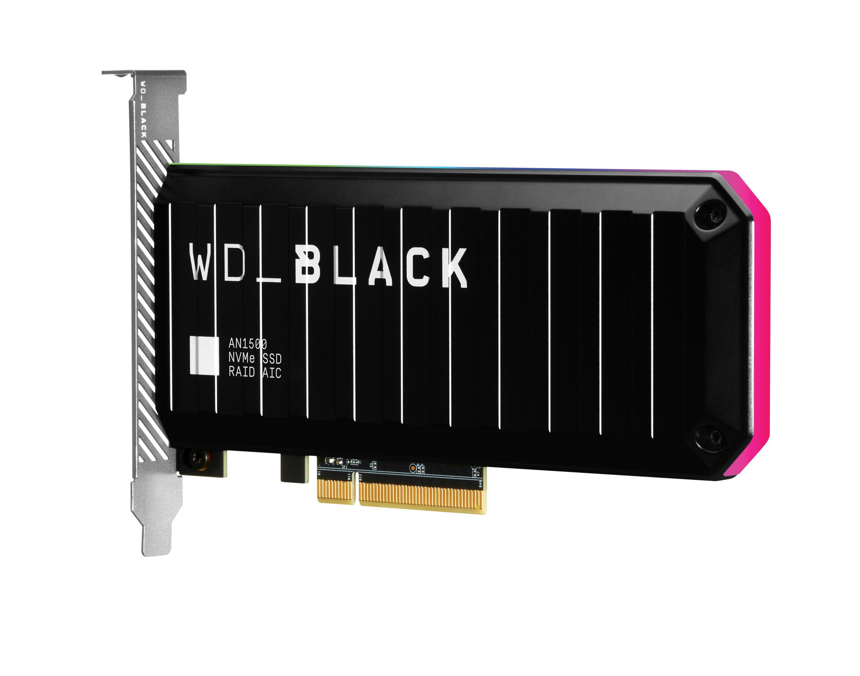 Eine schwarze WD_BLACK SSD mit silberner Halterung. Es hat einen schwarzen Körper mit weißen Streifen und Regenbogenkanten.