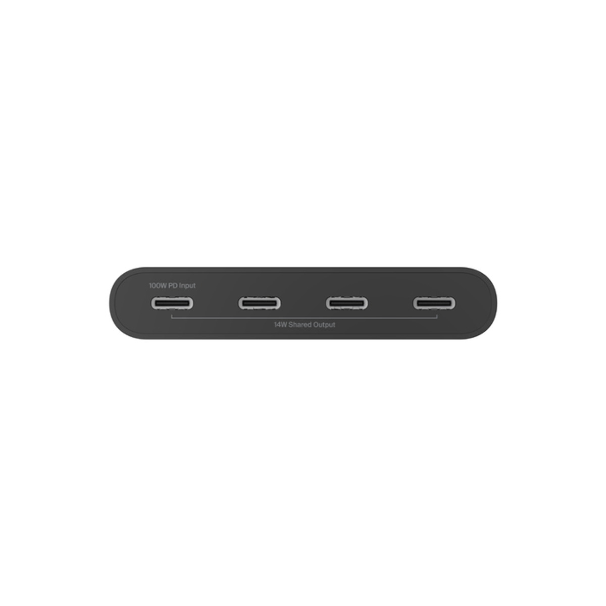 Un power bank nero con quattro porte USB-C, etichettate per ingresso e uscita.