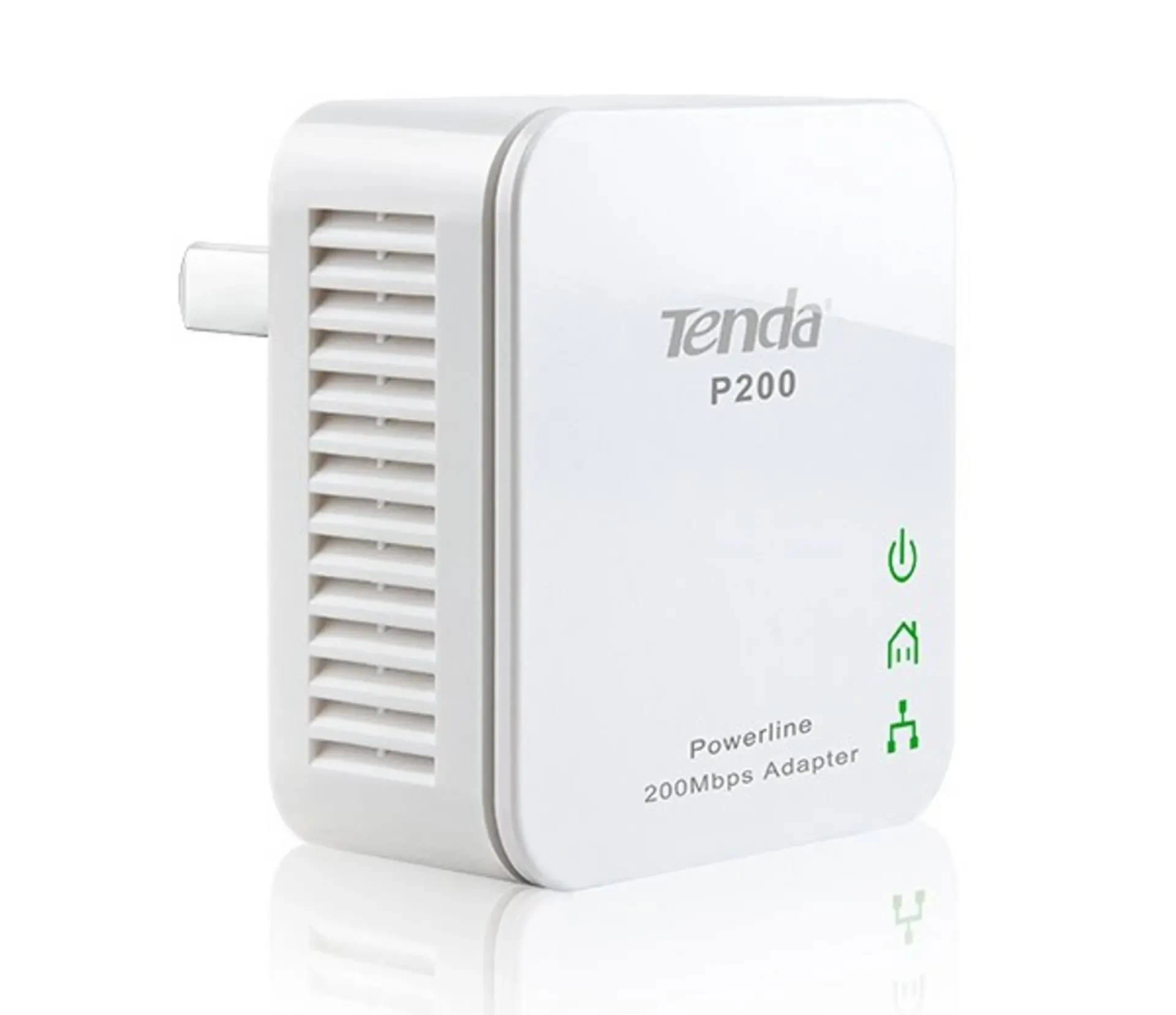 Adattatore Powerline Tenda P200 bianco. Ha una spina e una luce verde sul davanti.