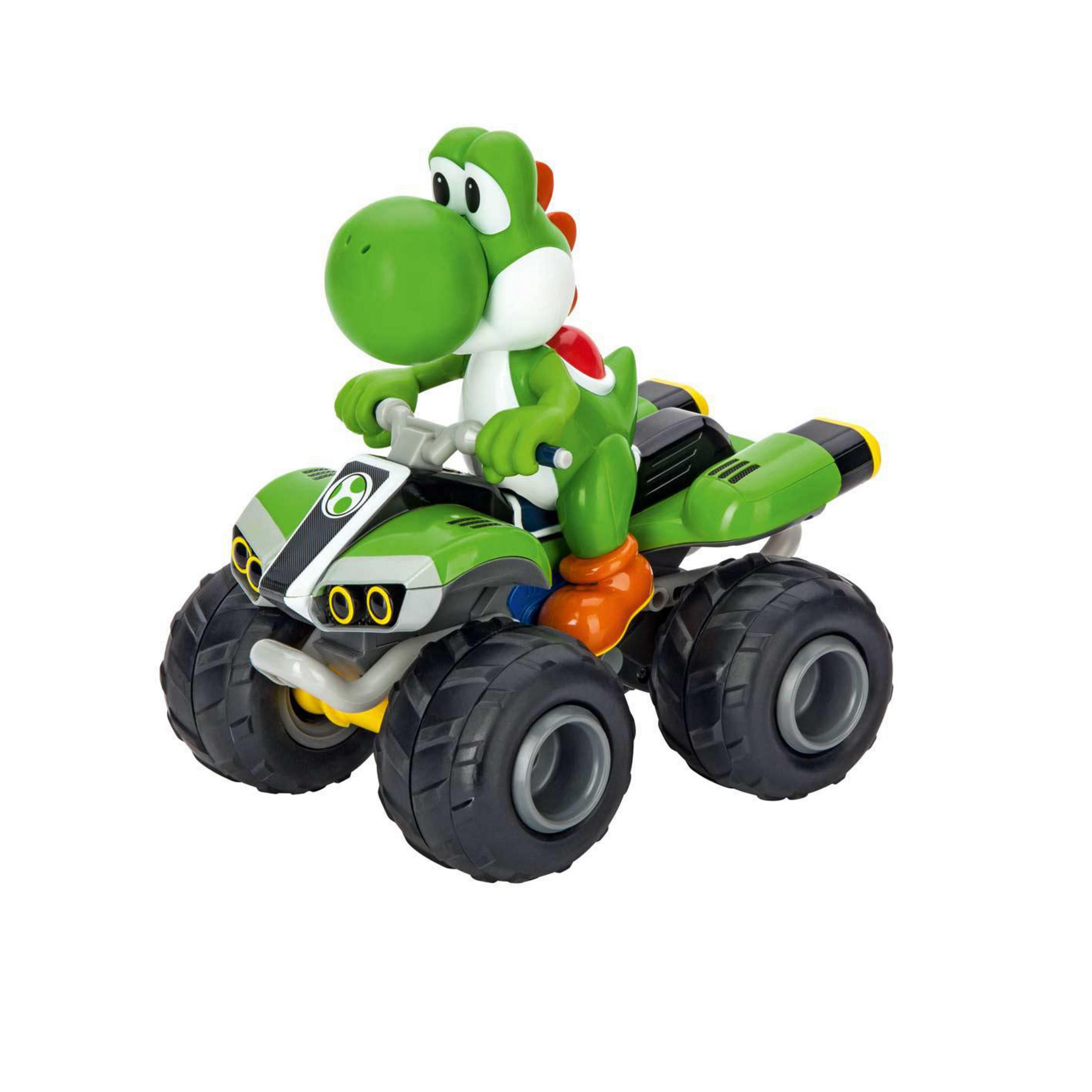 Yoshi-Spielzeug, das ein grünes Quad fährt, weißer Hintergrund.