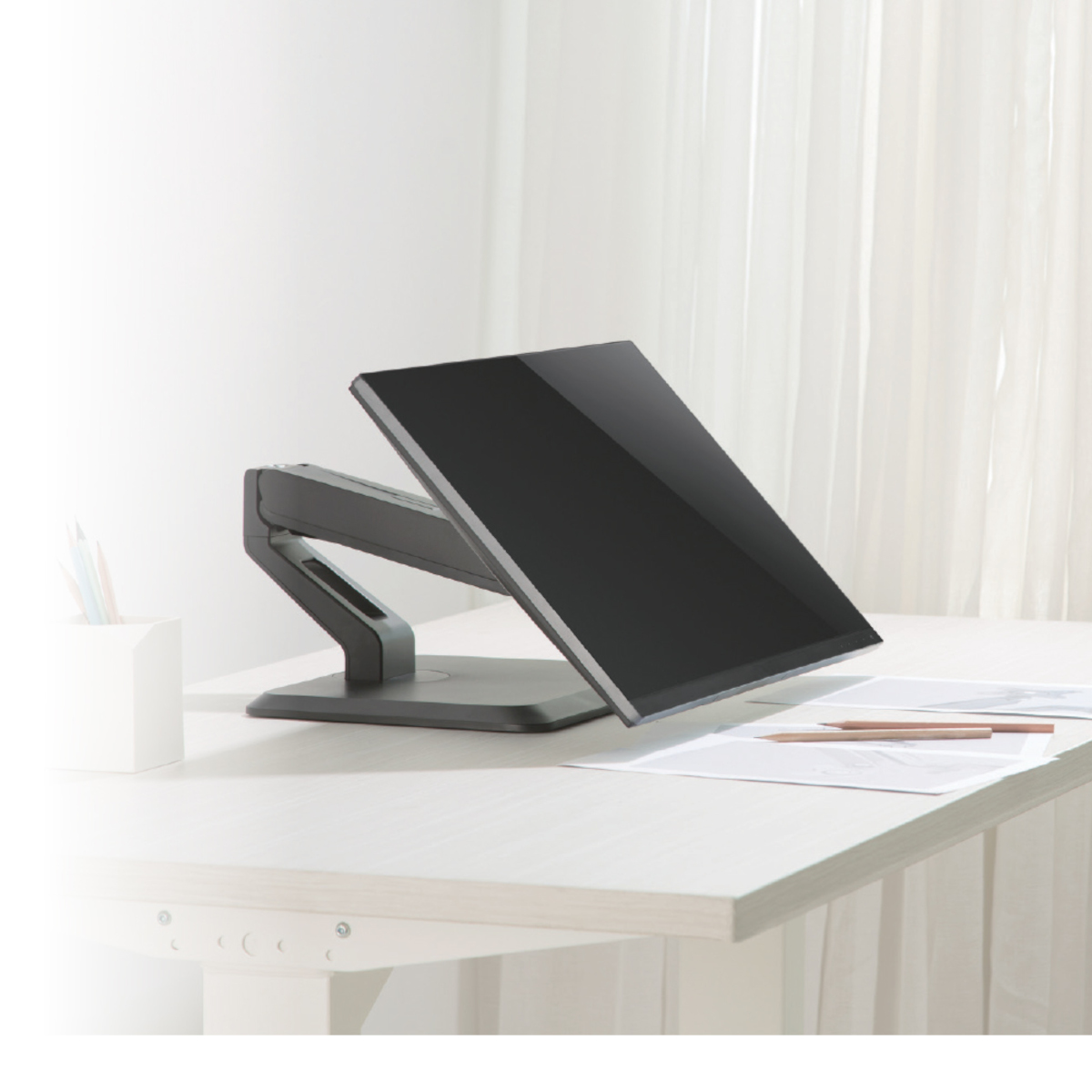 SUPPORTO PER TV E MONITOR MY WALL HL 17 da 17 " a 32 ", portata max 10 kg, VESA max 75 x 75 mm, 100 x 100 mm