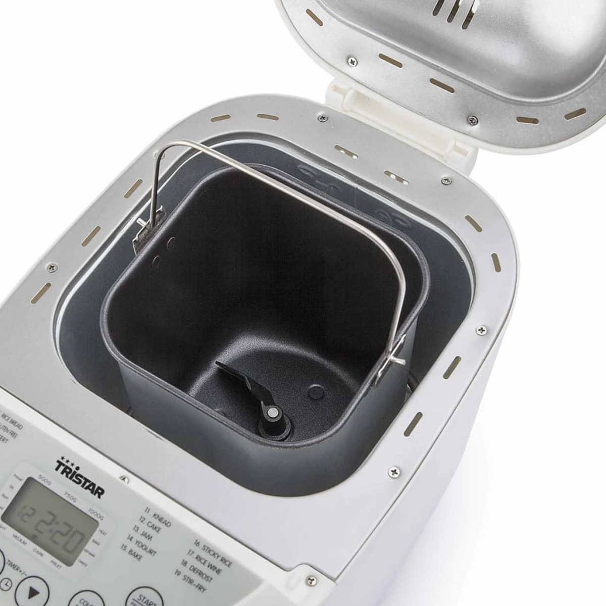 Otwarta biała maszyna do pieczenia chleba z blachą do pieczenia w środku i cyfrowym wyświetlaczem z przodu.