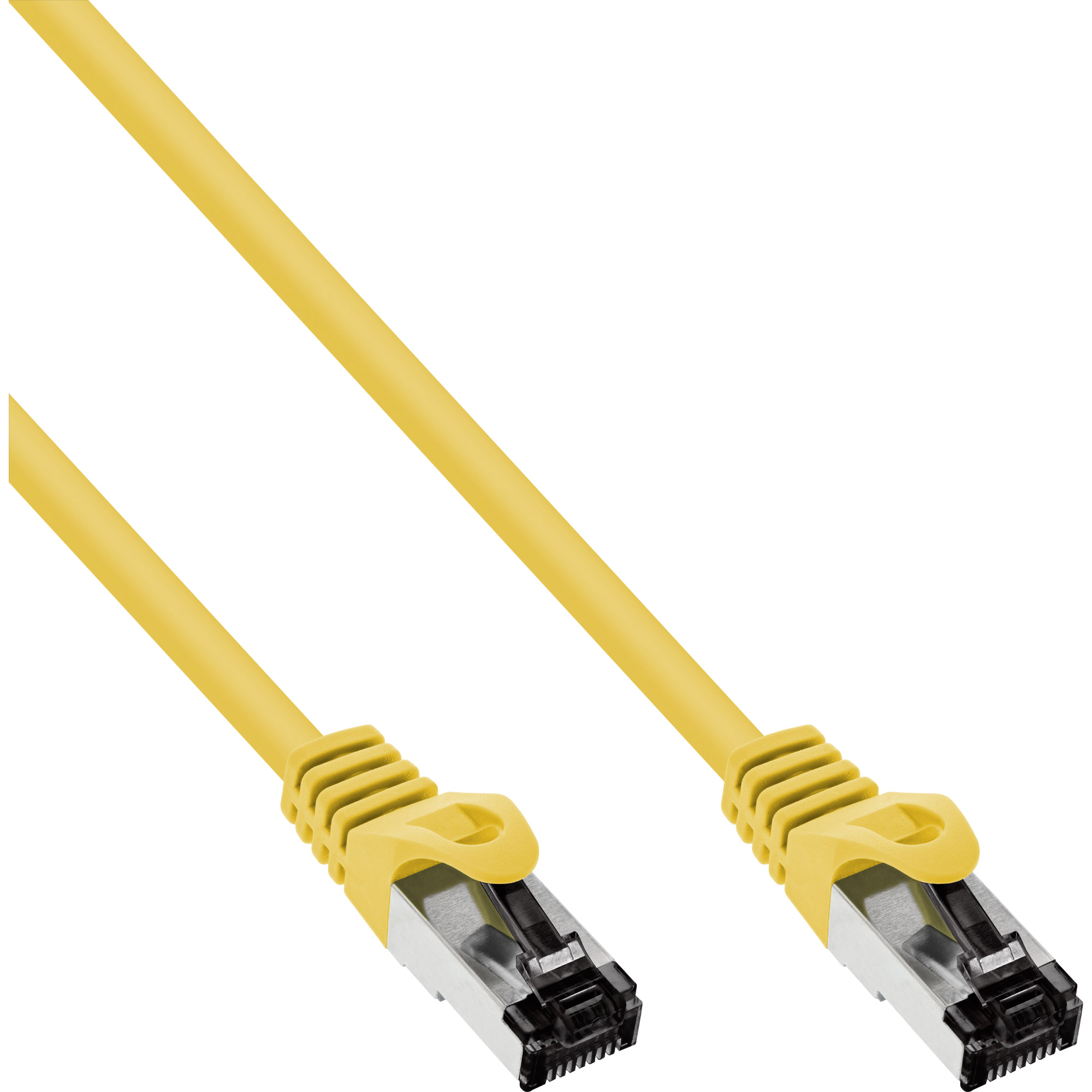 Gele Ethernet-kabel met connectoren aan beide uiteinden, schuin naar de kijker, geïsoleerd op wit.