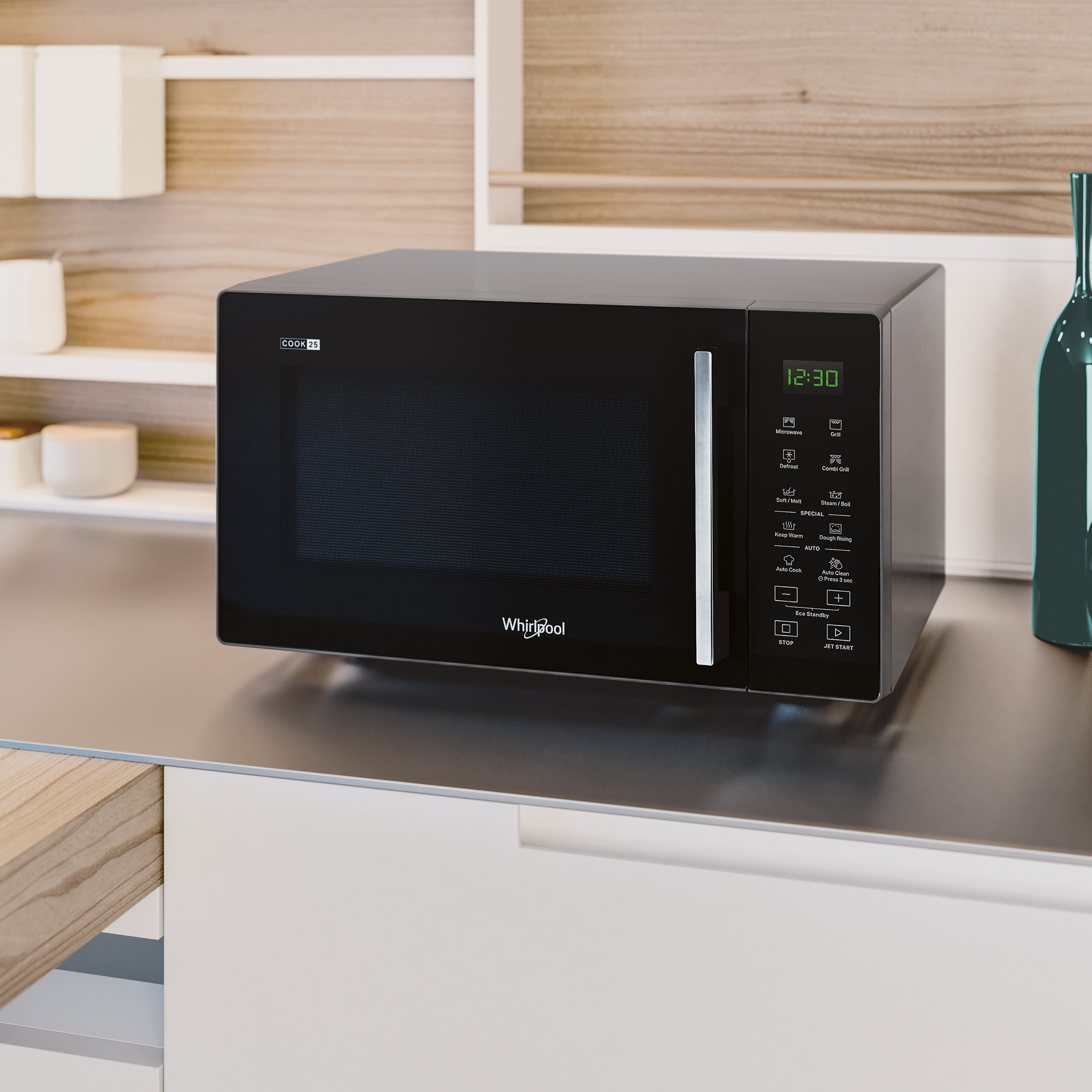 Un horno microondas negro en una encimera con una pantalla digital.