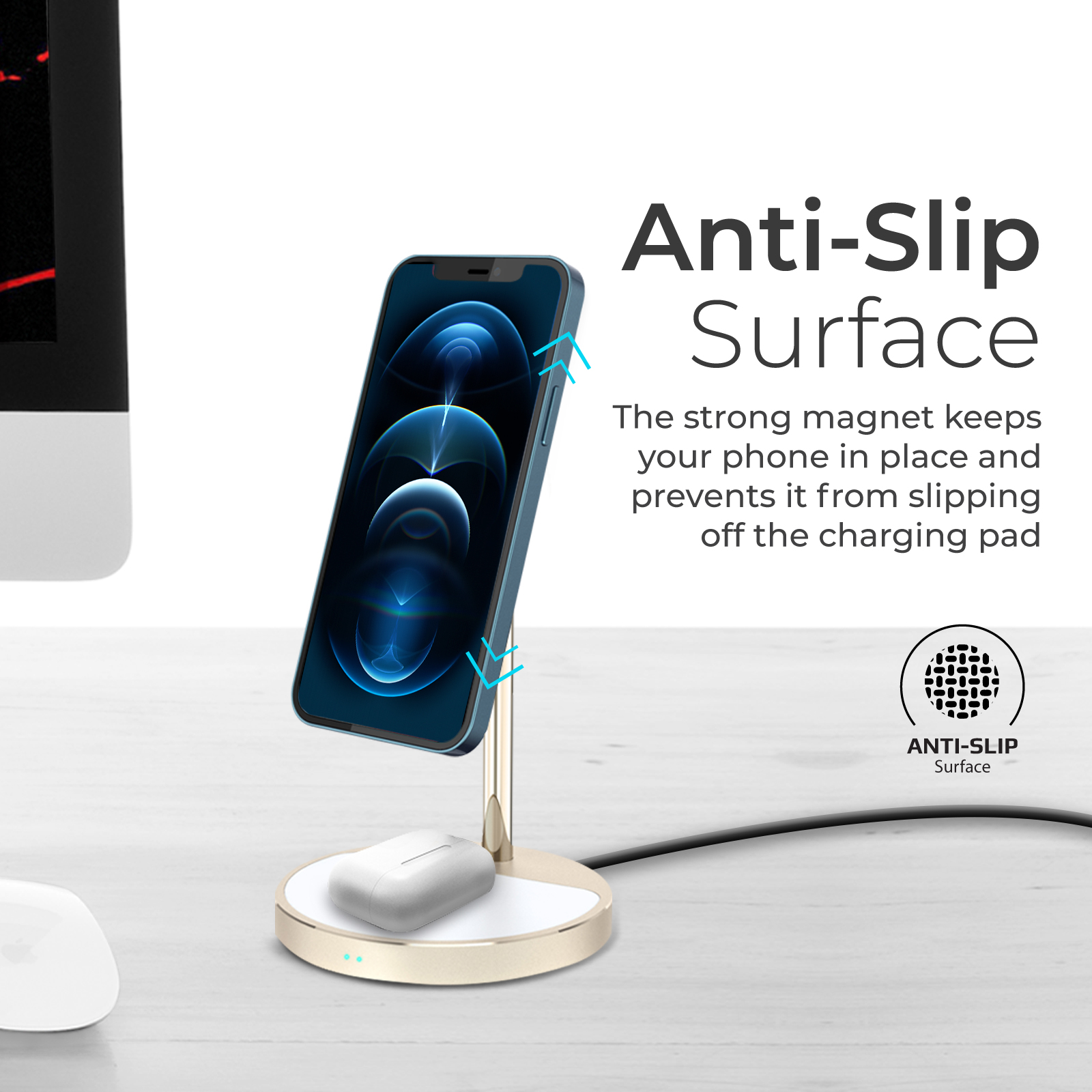 Un teléfono en un soporte de carga. El soporte es dorado, con base blanca. Texto: 'Superficie Antideslizante'.