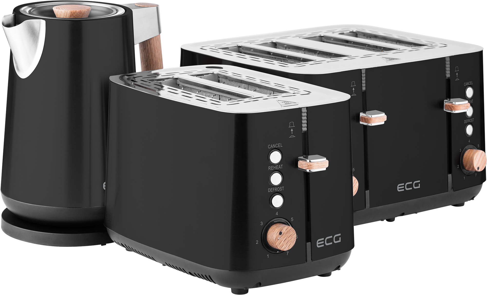 Ein schwarzer Wasserkocher, ein Toaster und ein weiterer Toaster. Sie haben Holzakzente an Griffen und Knöpfen.