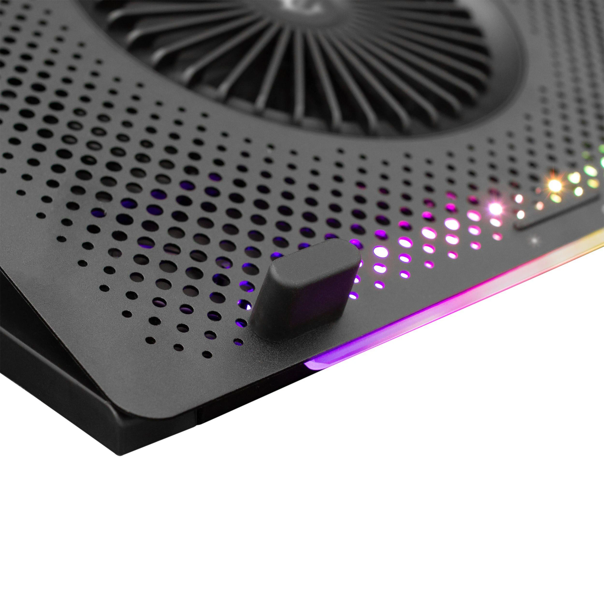 Schwarzer Laptop-Kühler mit Lüfter und mehreren Löchern. Die RGB-Lichter sind von der Seite sichtbar.