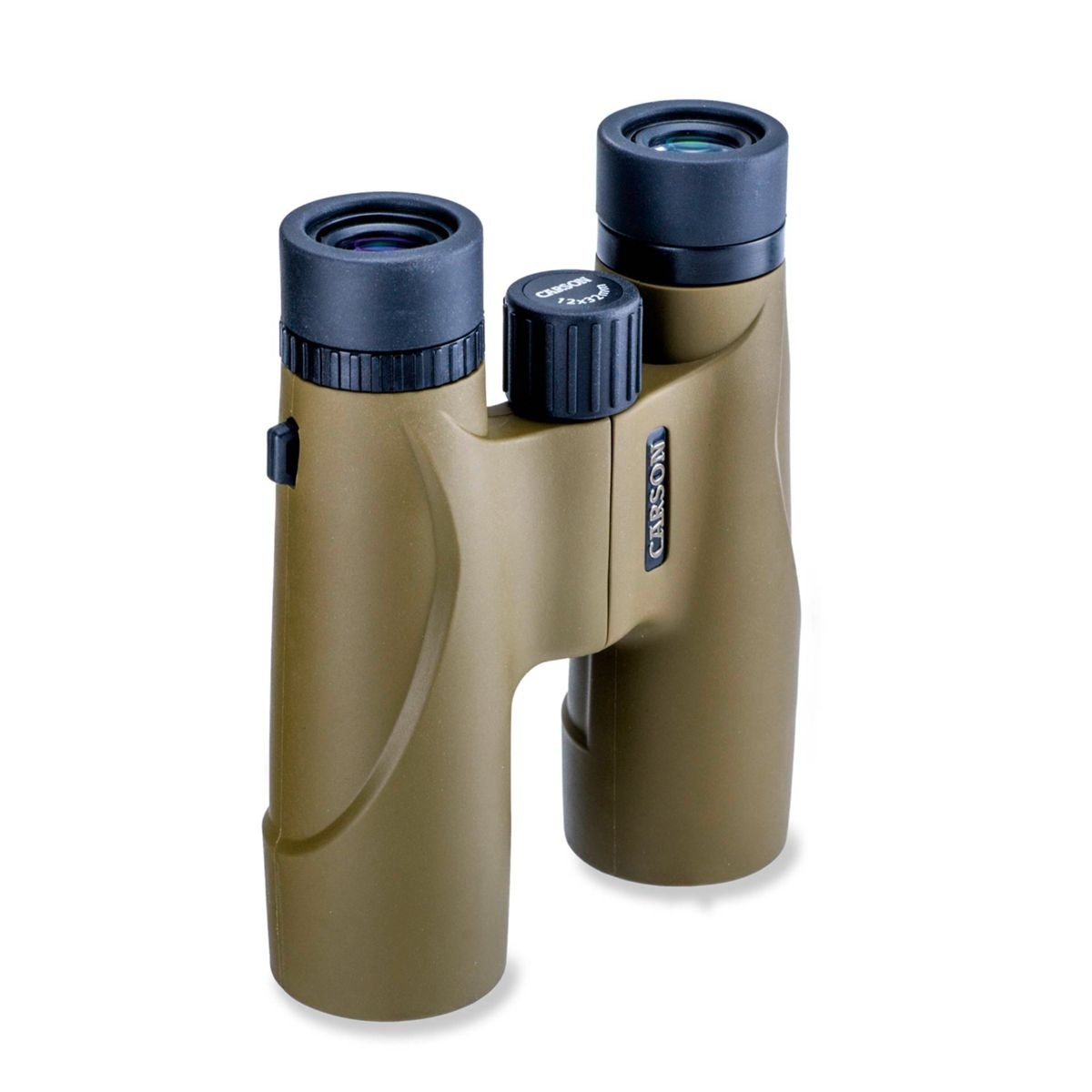 Lornetka w kolorze khaki z czarnymi akcentami. Leżą na białej powierzchni.