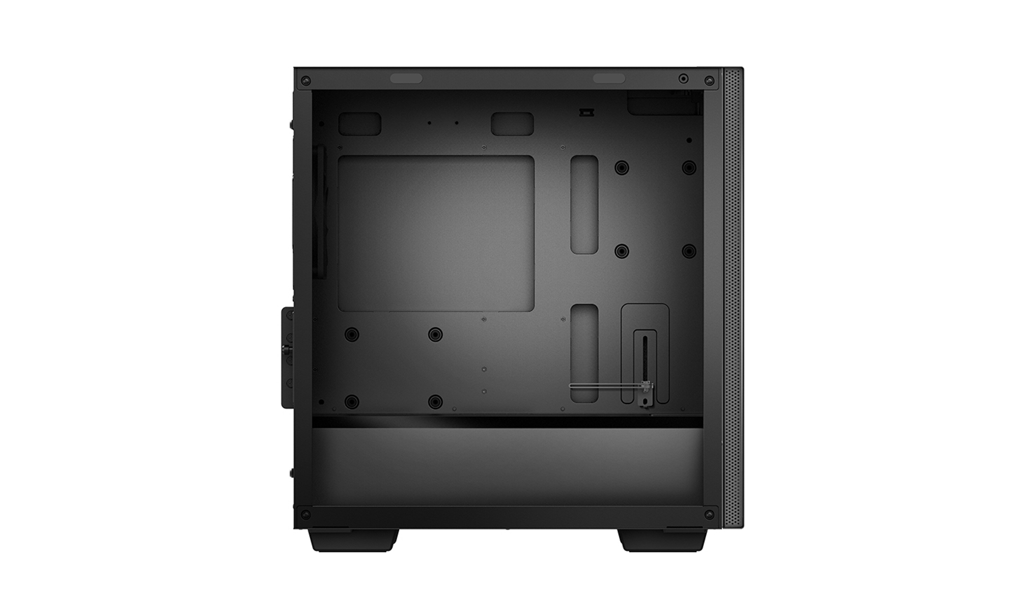 Czarna obudowa komputera, widok otwarty, pokazujący wnętrze. Obudowa jest pusta i ciemna w środku.