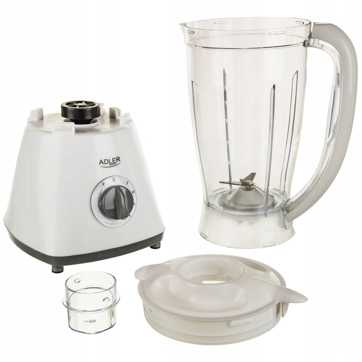 Biały blender z częściami i pokrywką. Białe tło.
