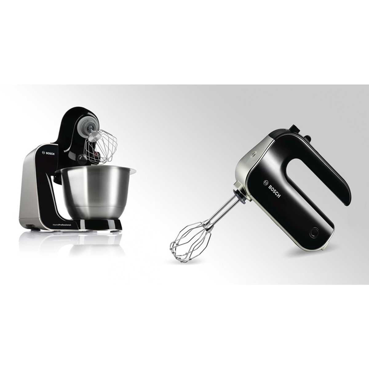 Due mixer da cucina neri e argentati, uno con una ciotola, su sfondo bianco.