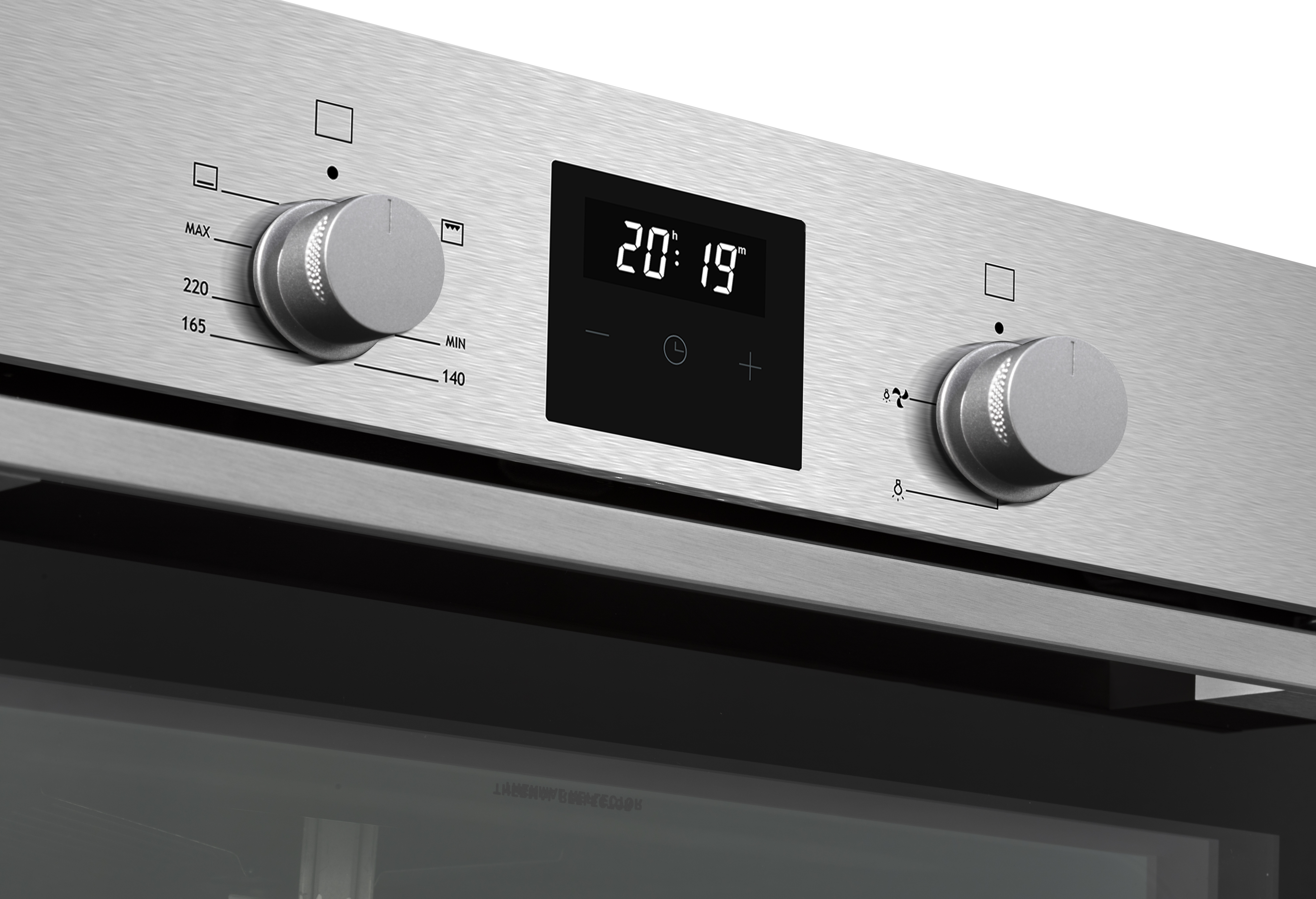 Controles del horno, pantalla digital que muestra 20:19 y dos perillas para la temperatura.