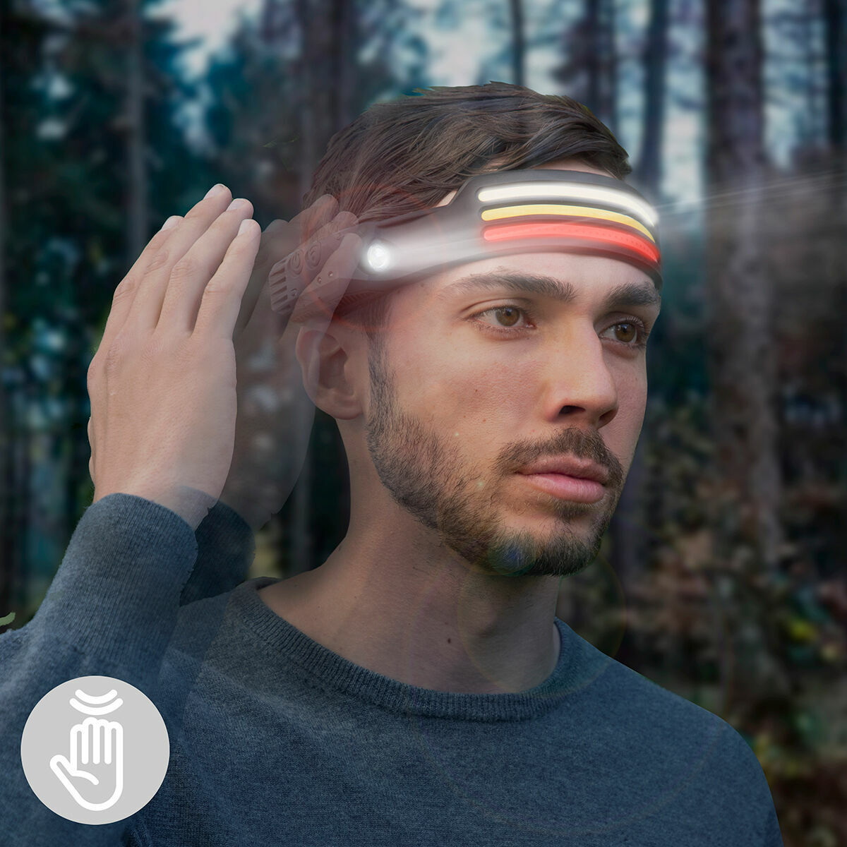 Un uomo con una lampada frontale con luci colorate e gesto della mano.