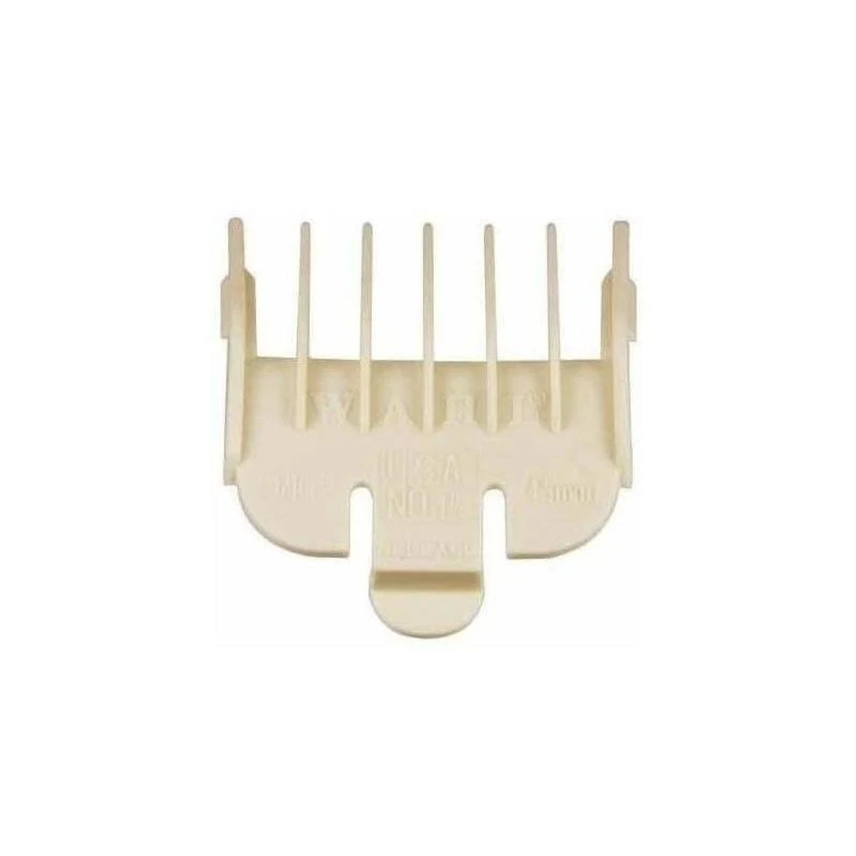 Attacco pettine per tosatrice color avorio. Ha denti ed è su sfondo bianco.