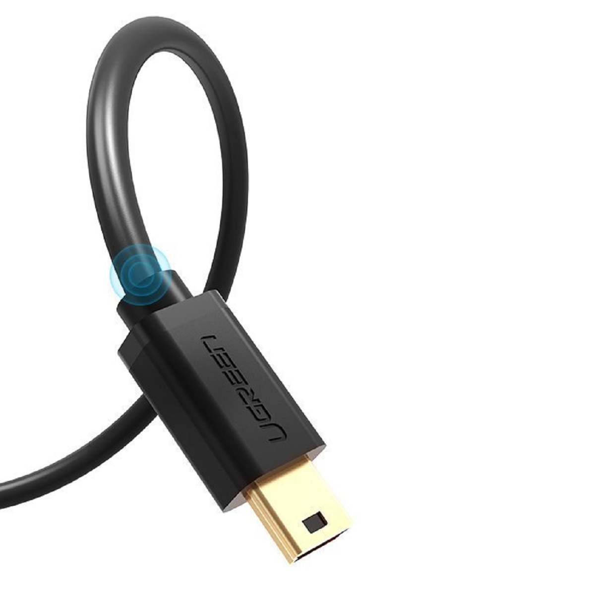 Czarny kabel USB-C z czarnym złączem i logo UGREEN.