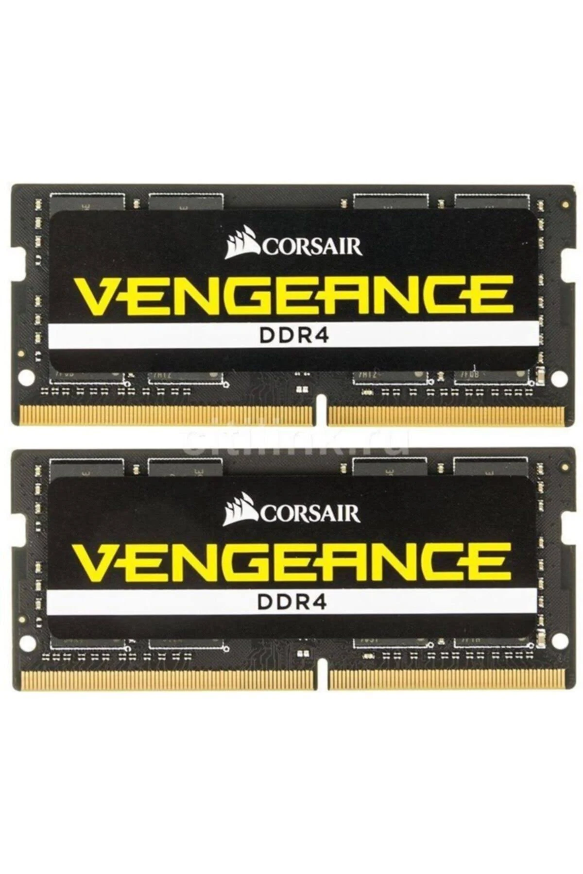 Dwie kości RAM z żółtym tekstem na czarnym tle.