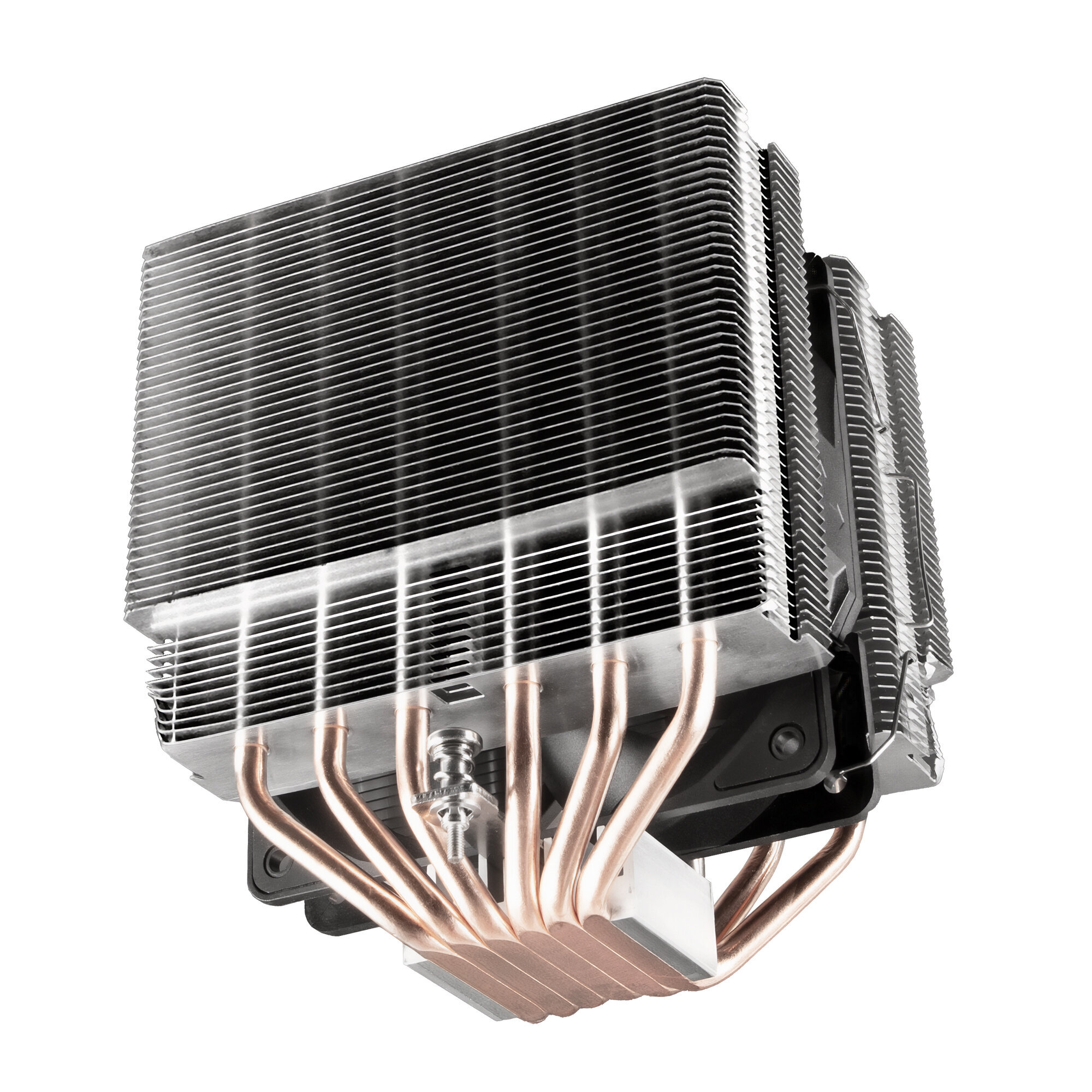 Ein silberner und schwarzer CPU-Kühler mit Kupfer-Heatpipes, isoliert auf weißem Hintergrund.